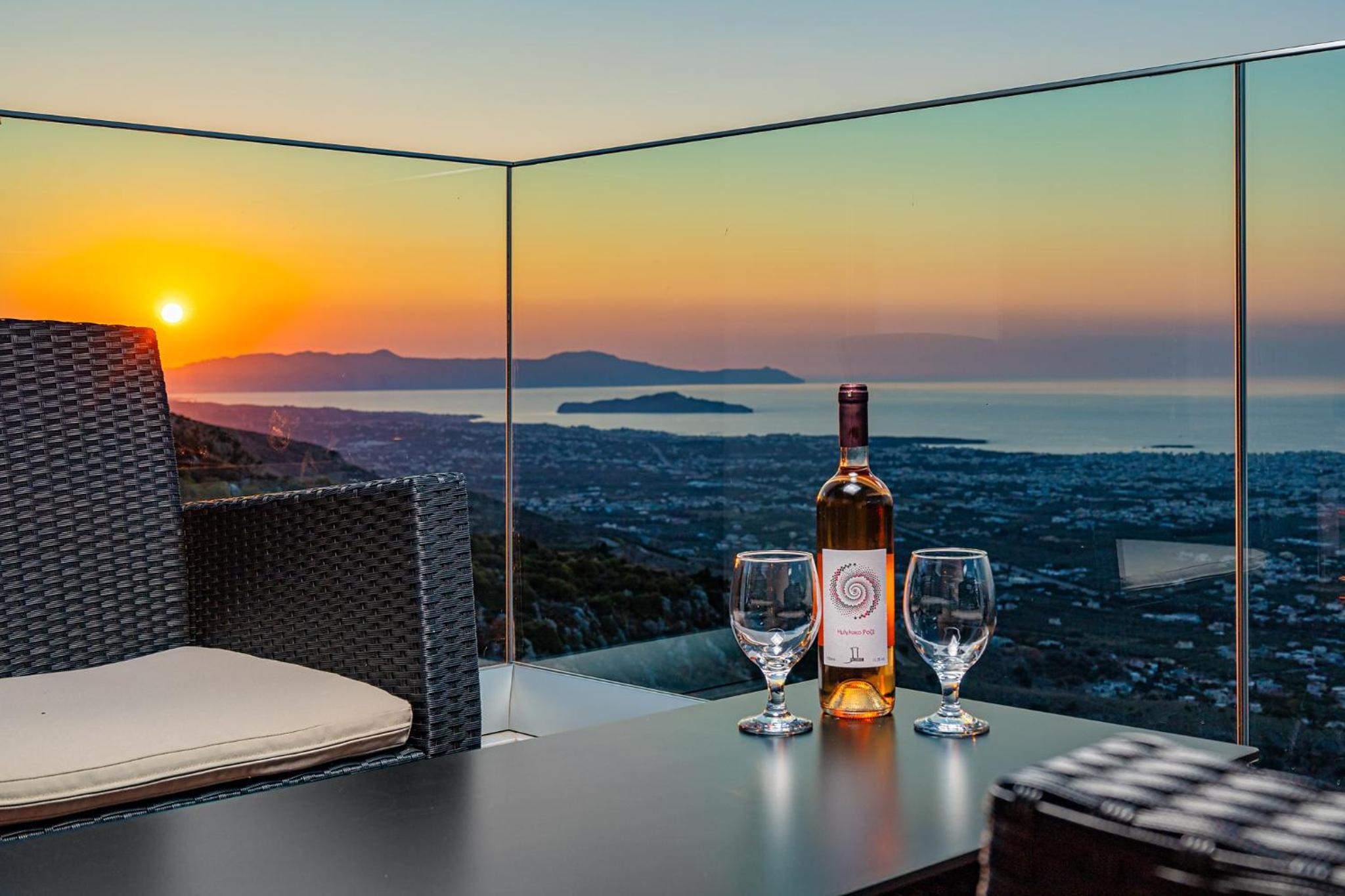 Villa Lia Chania with private ecologic pool and amazing view! photo 4