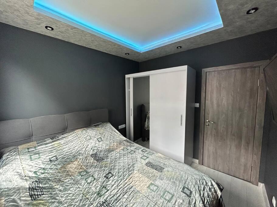 Paradise M Apartments