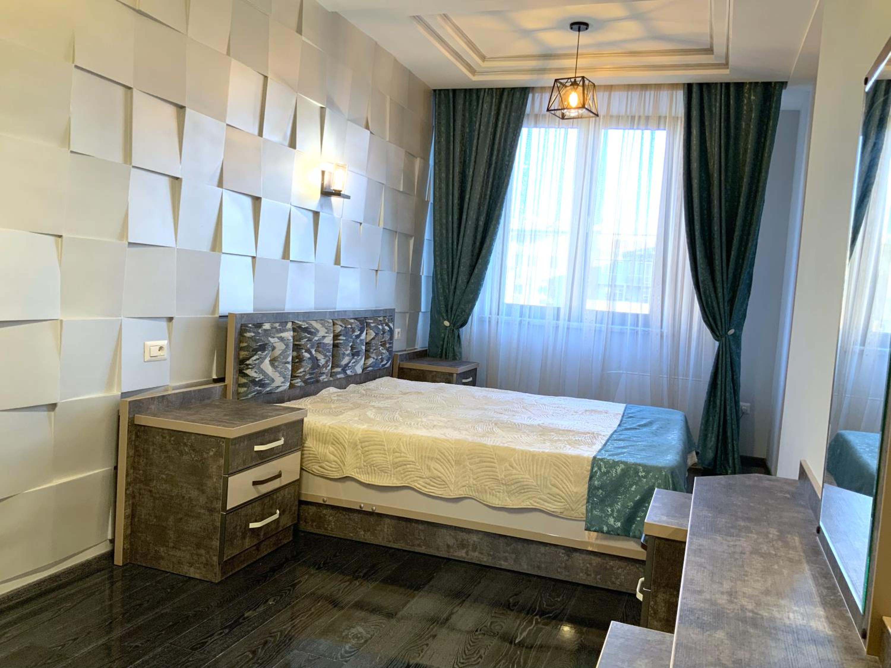 Modern Apartment Next to Ani Plaza Hotel - Yerevan - City Center