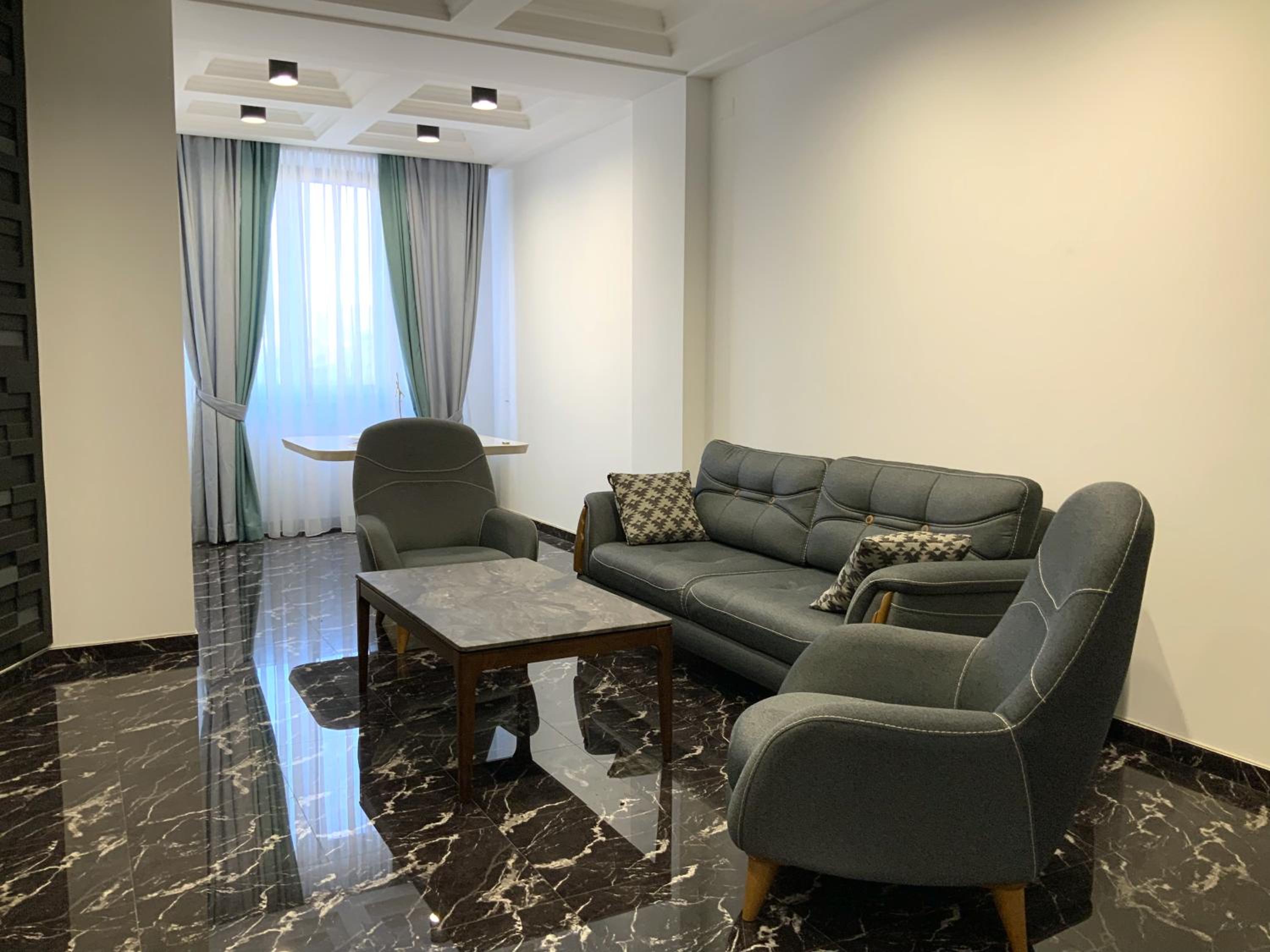 Modern Apartment Next to Ani Plaza Hotel - Yerevan - City Center
