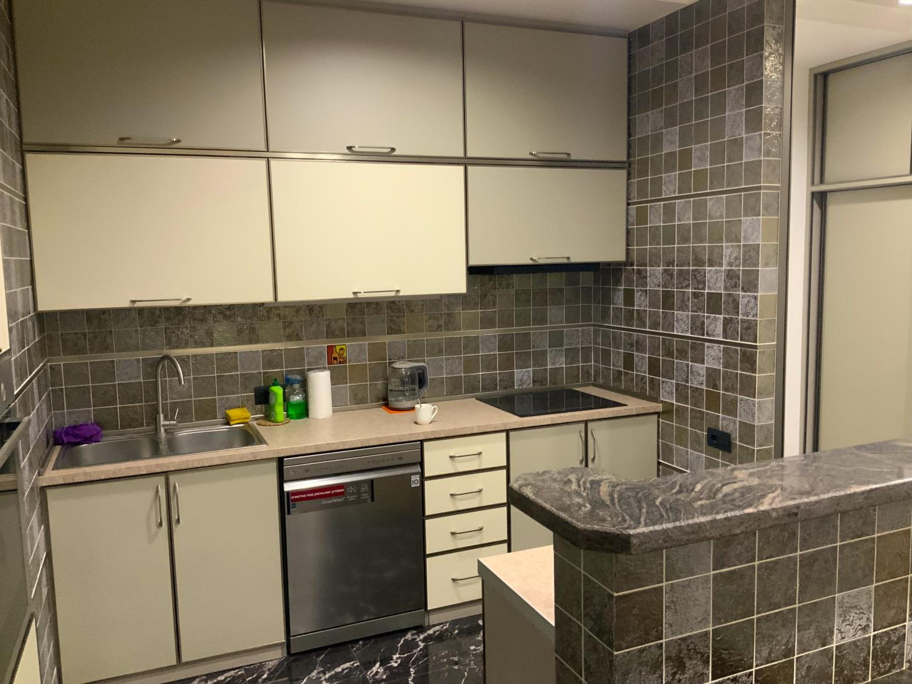 Modern Apartment Next to Ani Plaza Hotel - Yerevan - City Center