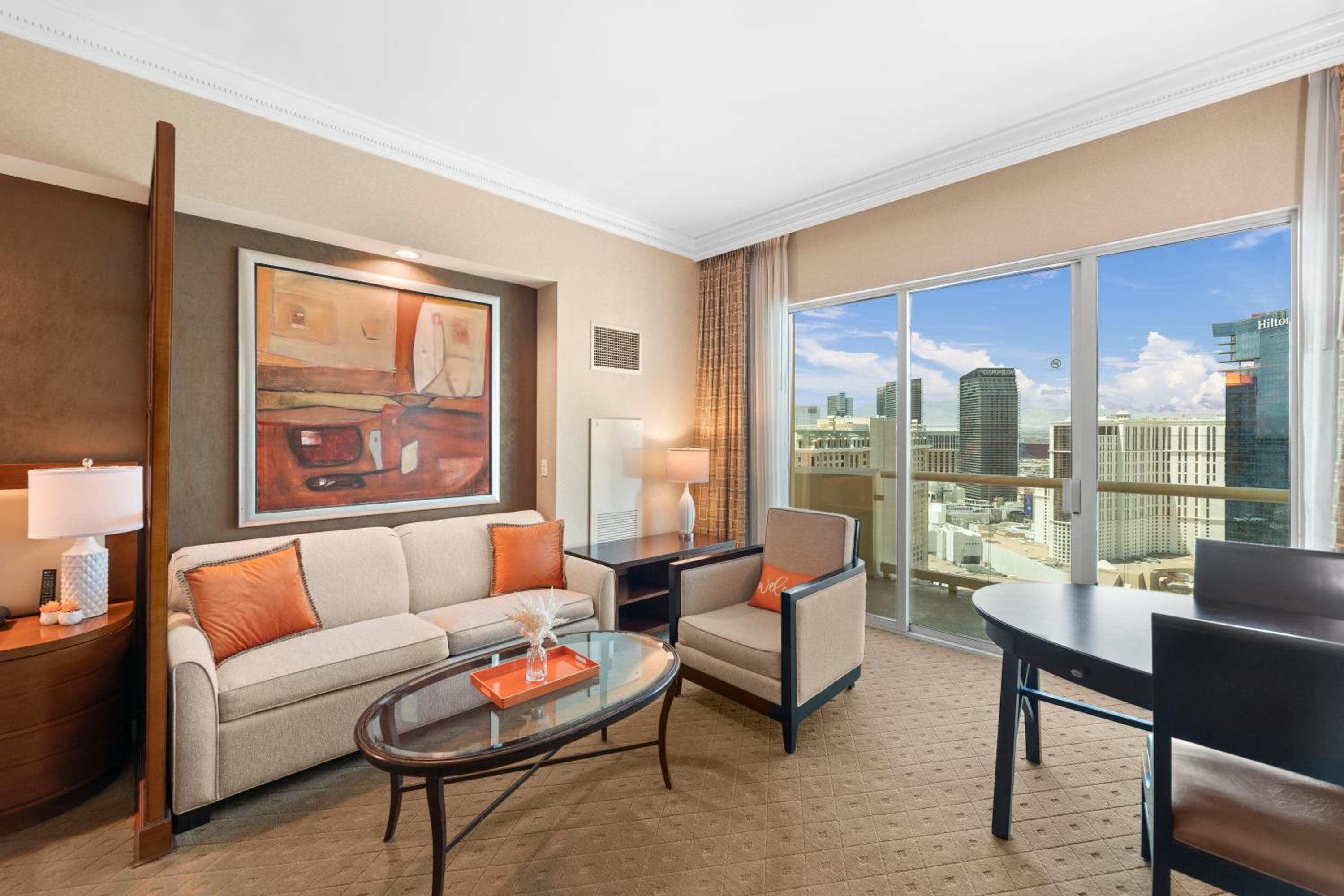 Lucky Gem Penthouse & Luxury Suites at MGM Signature Resort, Balcony Strip View 1607