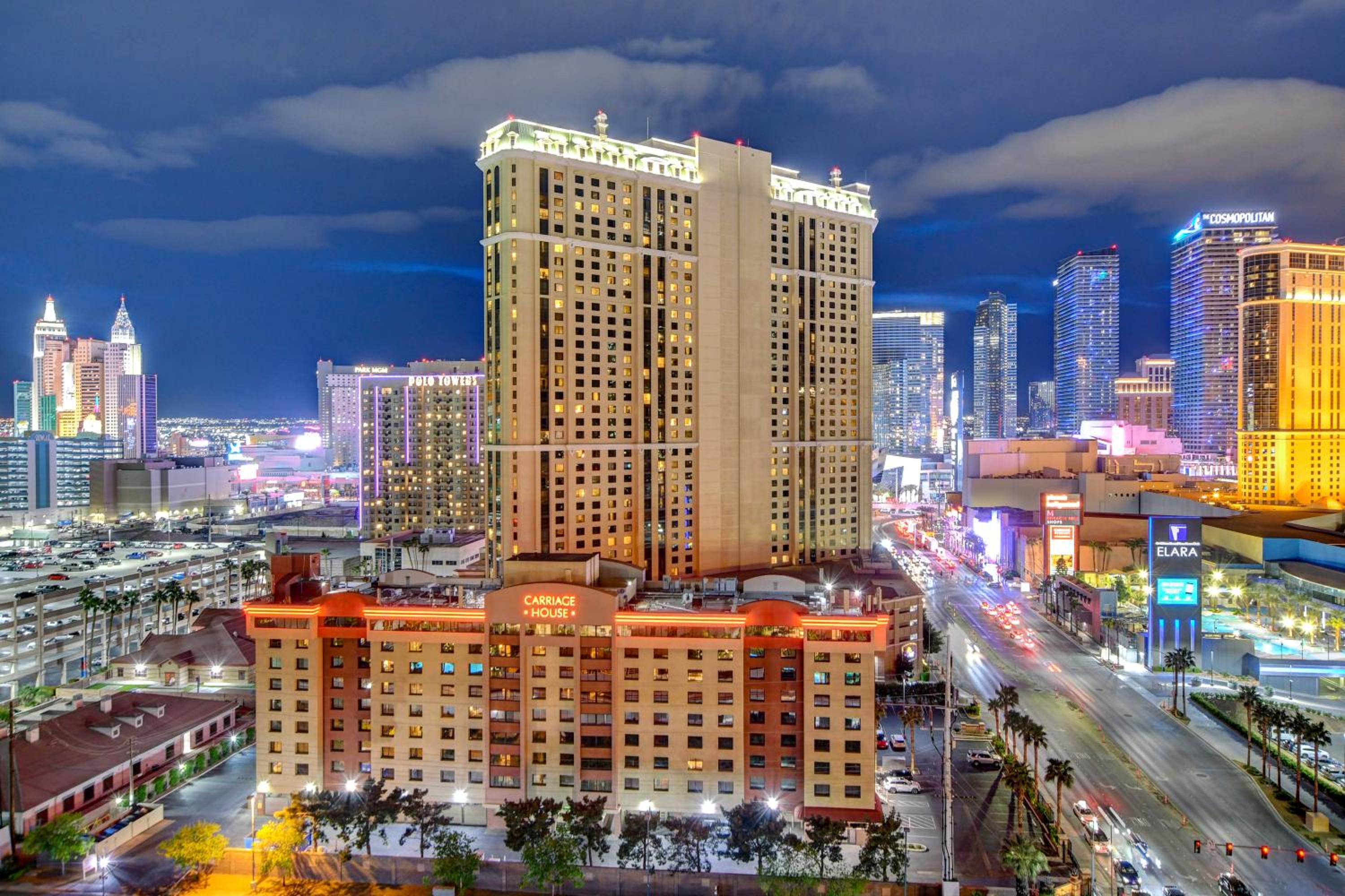 Lucky Gem Penthouse & Luxury Suites at MGM Signature Resort, Balcony Strip View 1607