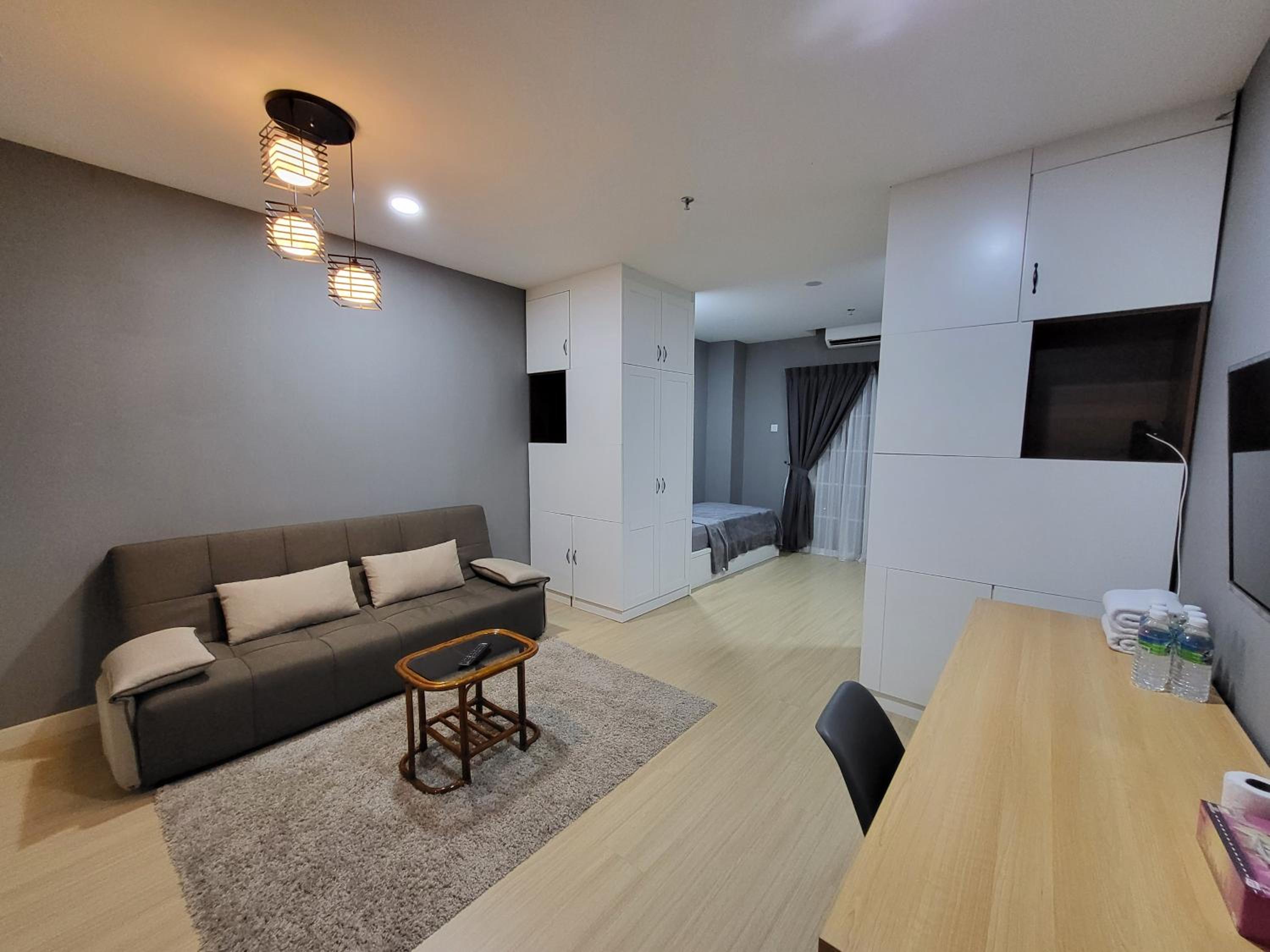 NICE and COZY studio apartment with gym and pool. photo 8