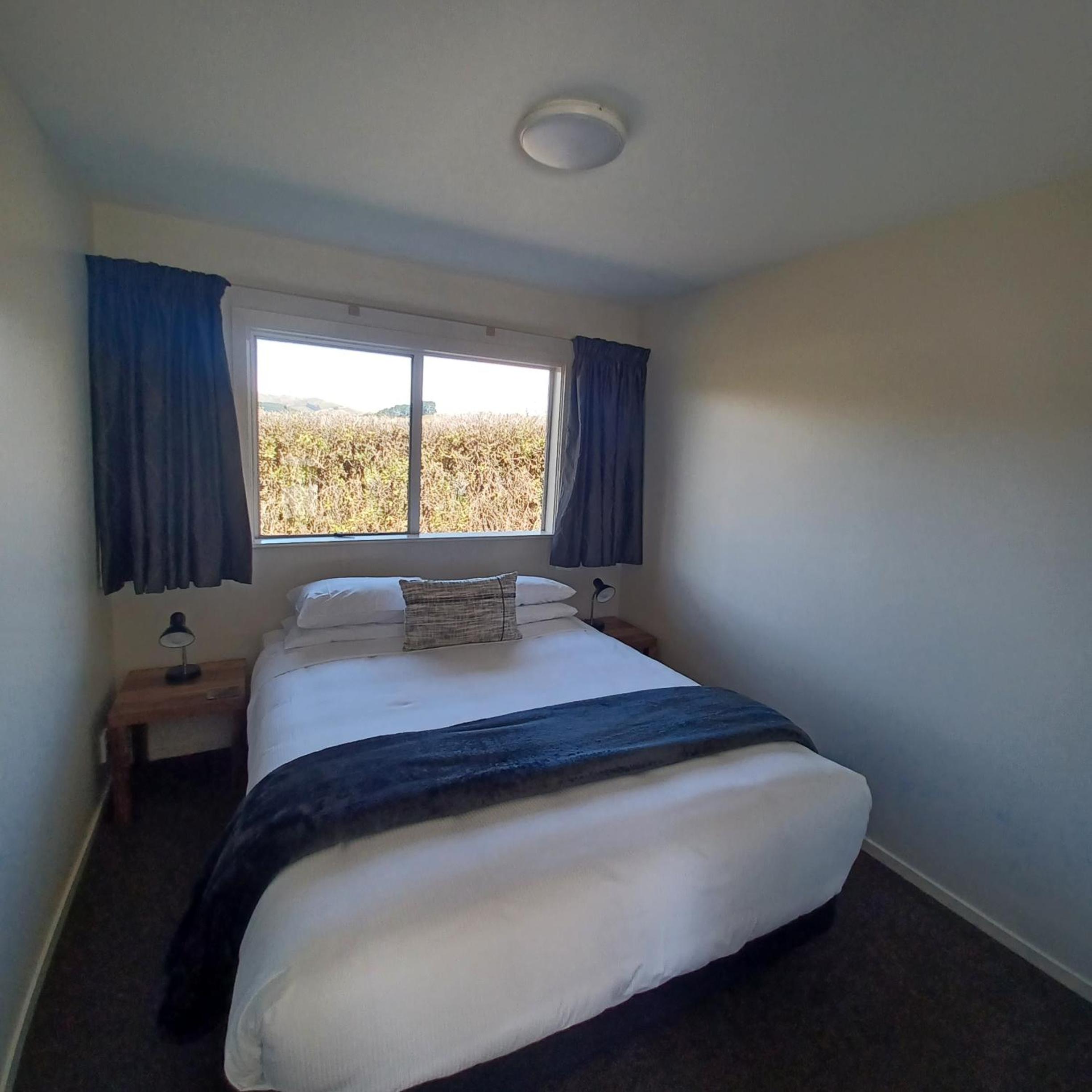 Flaxbourne Motels view 3