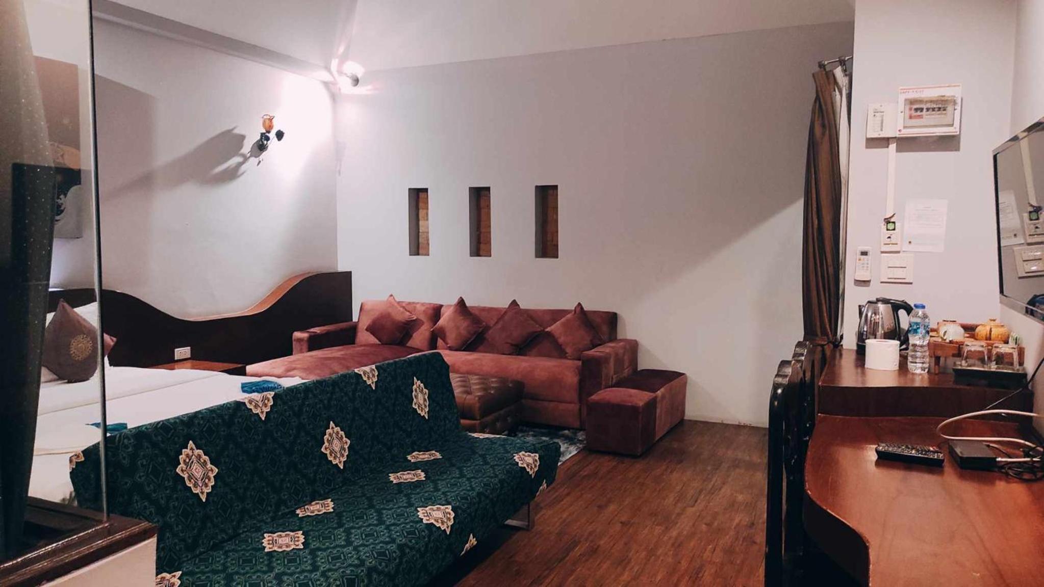 hotel room