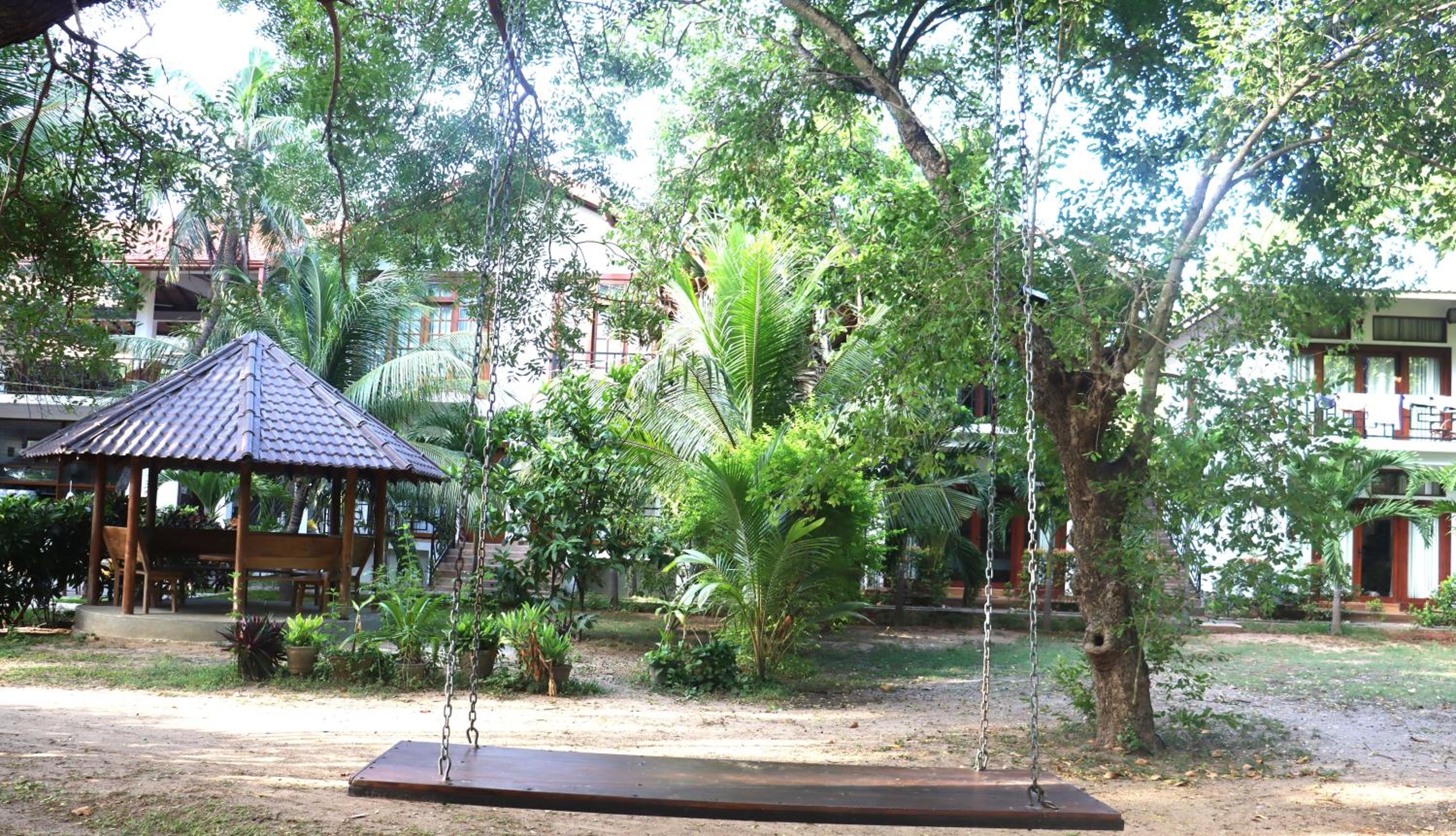 Photo 12