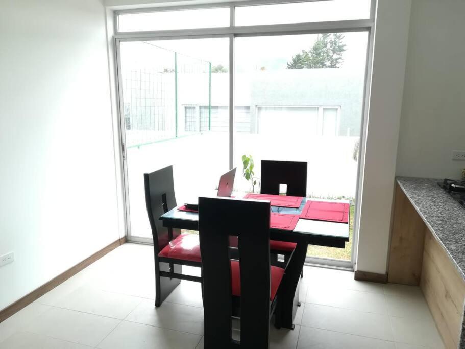 casa entera tumbaco Quito