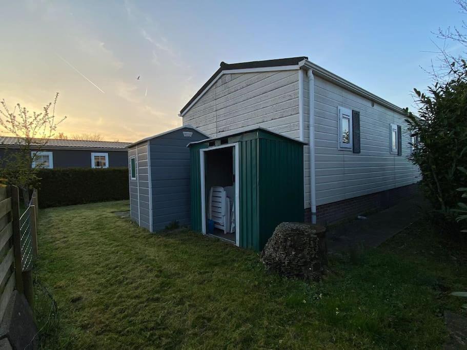 Chalet with 2 bedrooms for 4 people for rent in Hoorn Netherlands