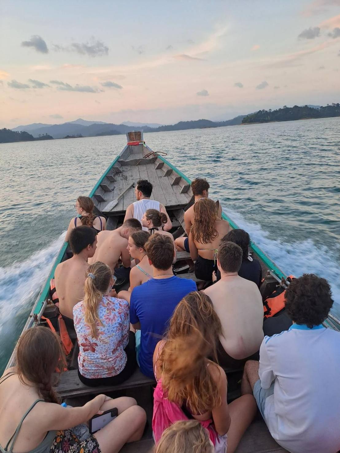 Khao Sok Inn Hostel