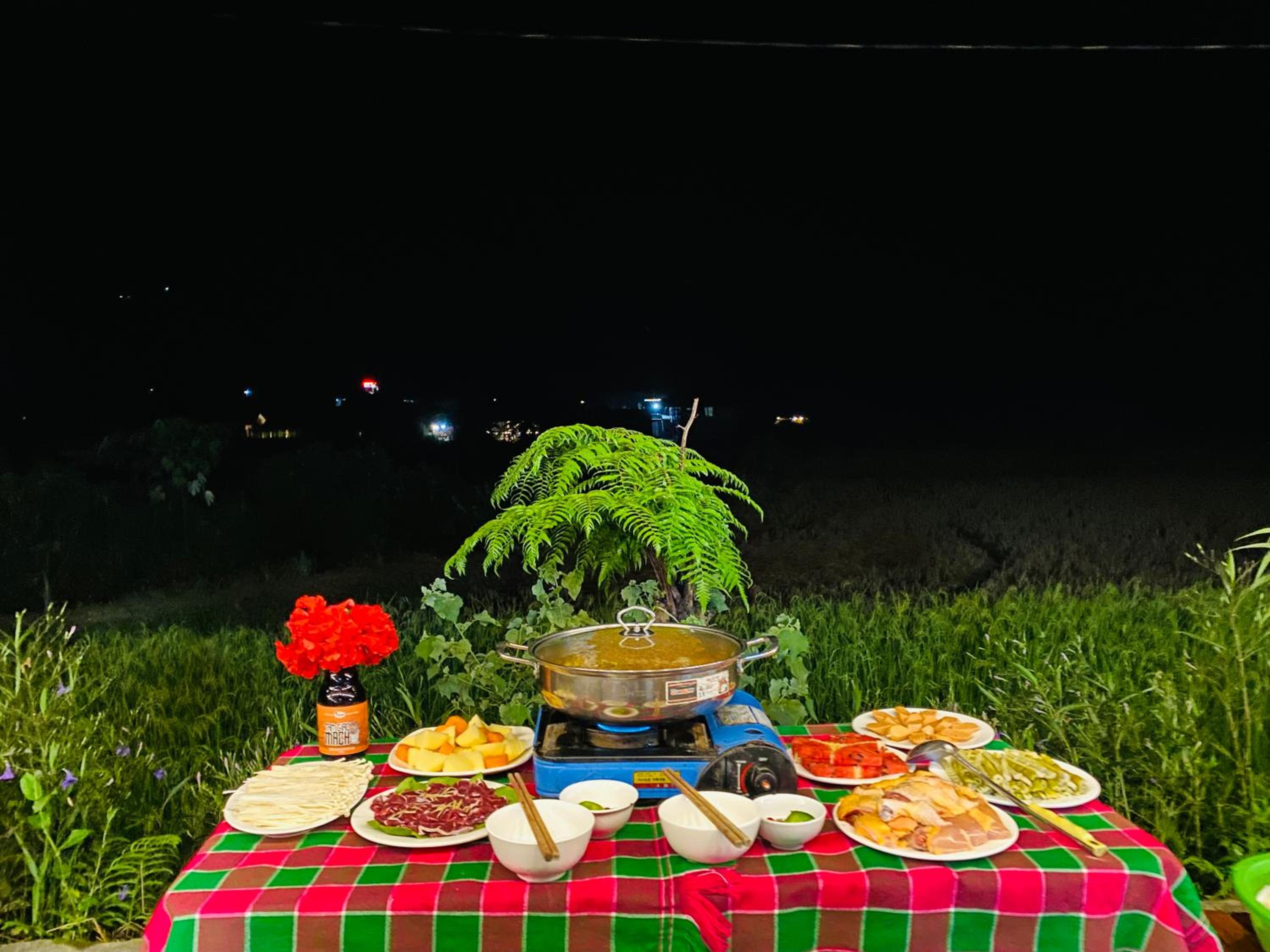 Du Gia Field View Homestay