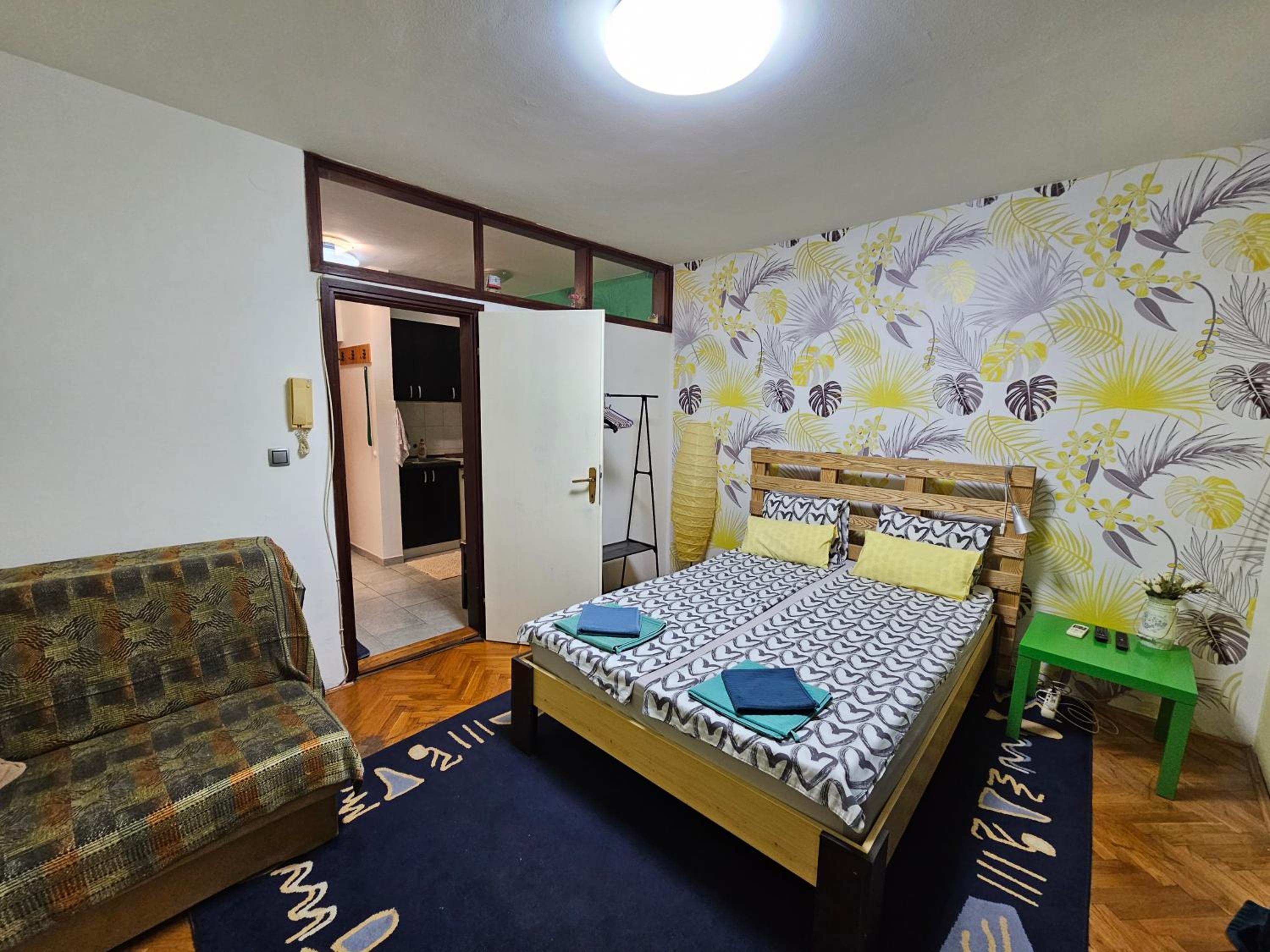 Apartman Yellow House view 2