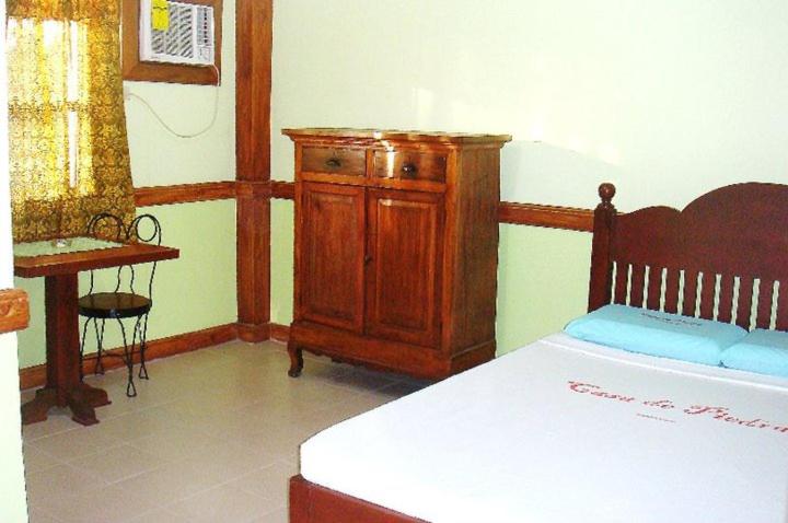 Regular Room in Casa de Piedra Pension House view 5