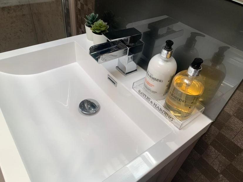 Muscovy Lodge with Hot Tub at Tattershall Lakes Country Park view 4