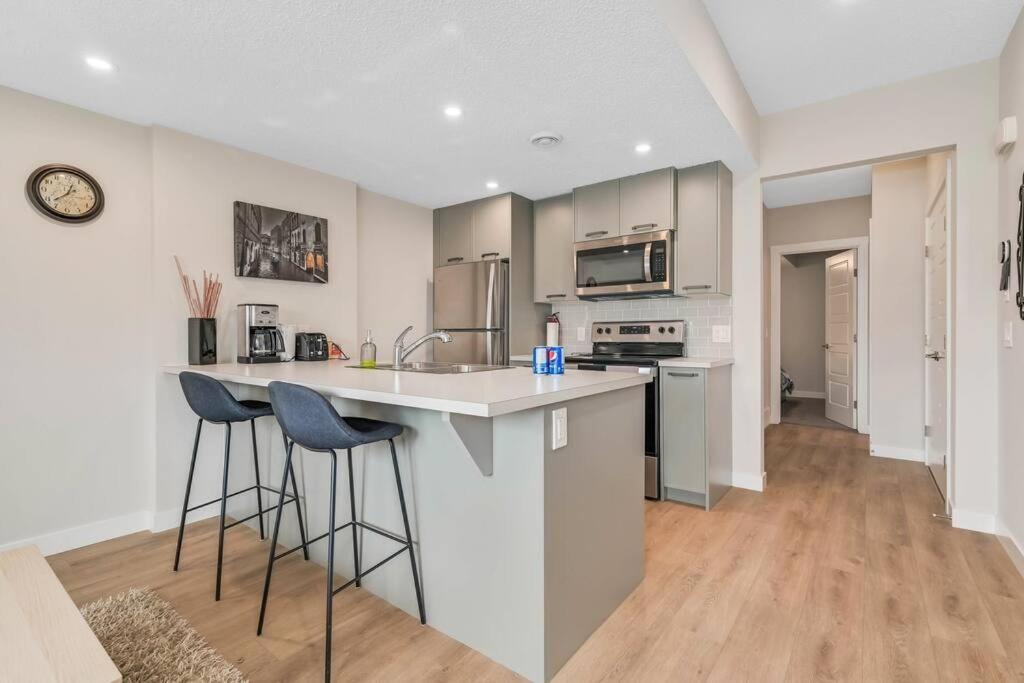 Brand New Executive Suite