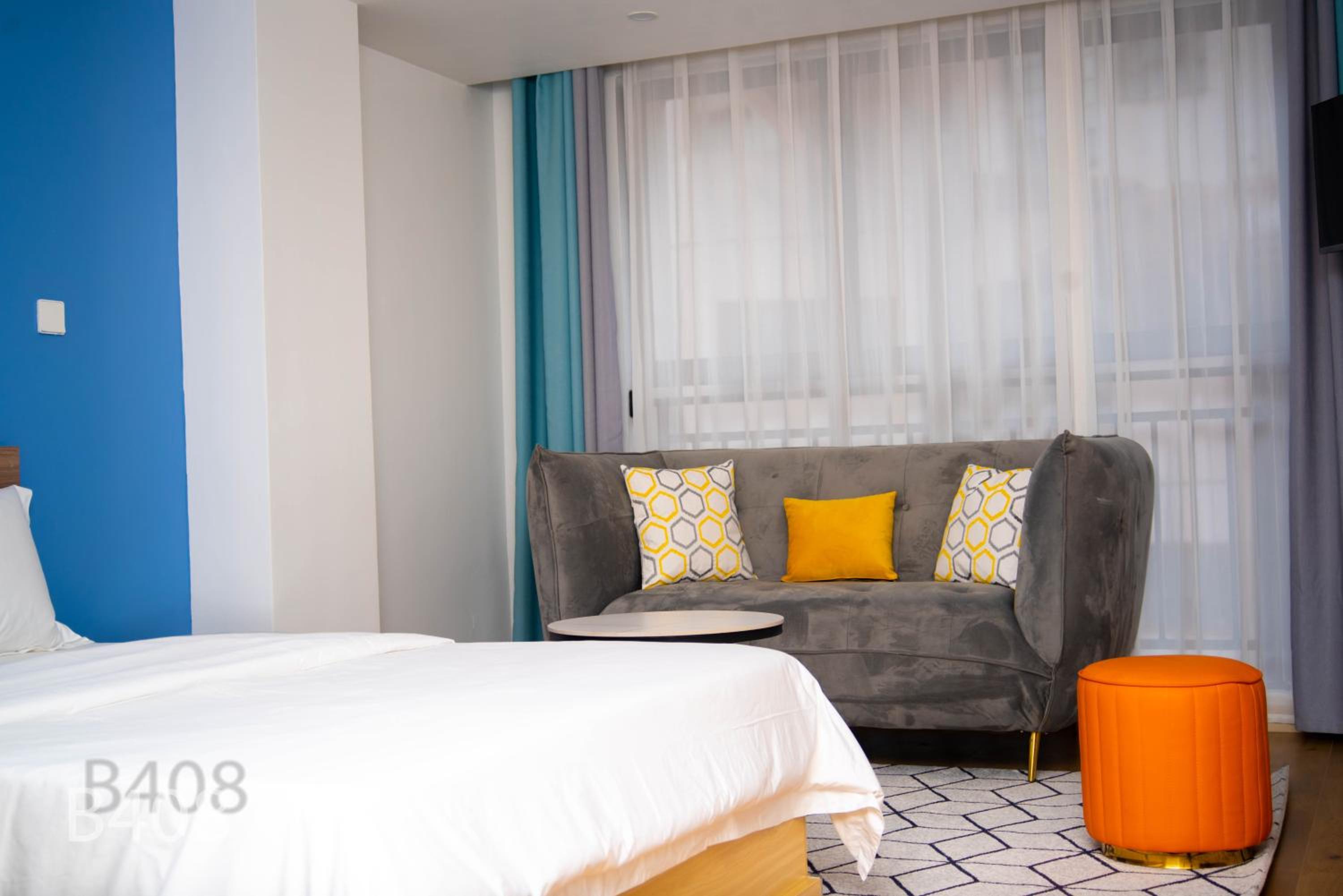 Laurel Living Studio