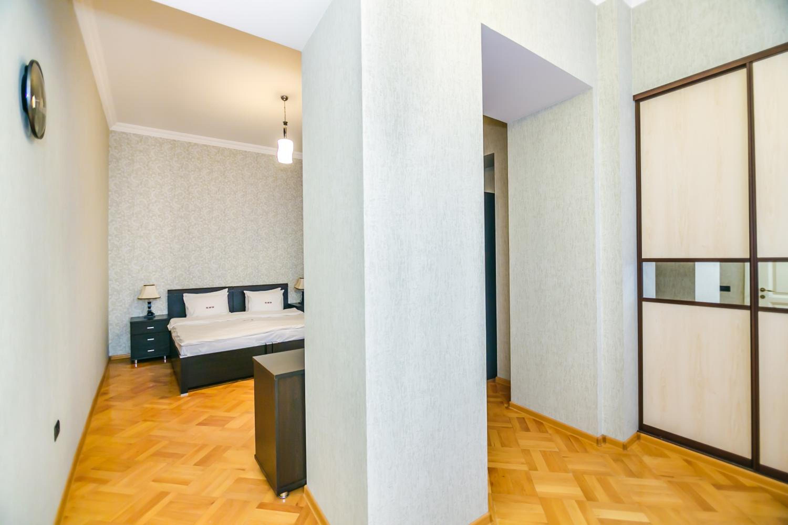 Apartment on Metro Sahil