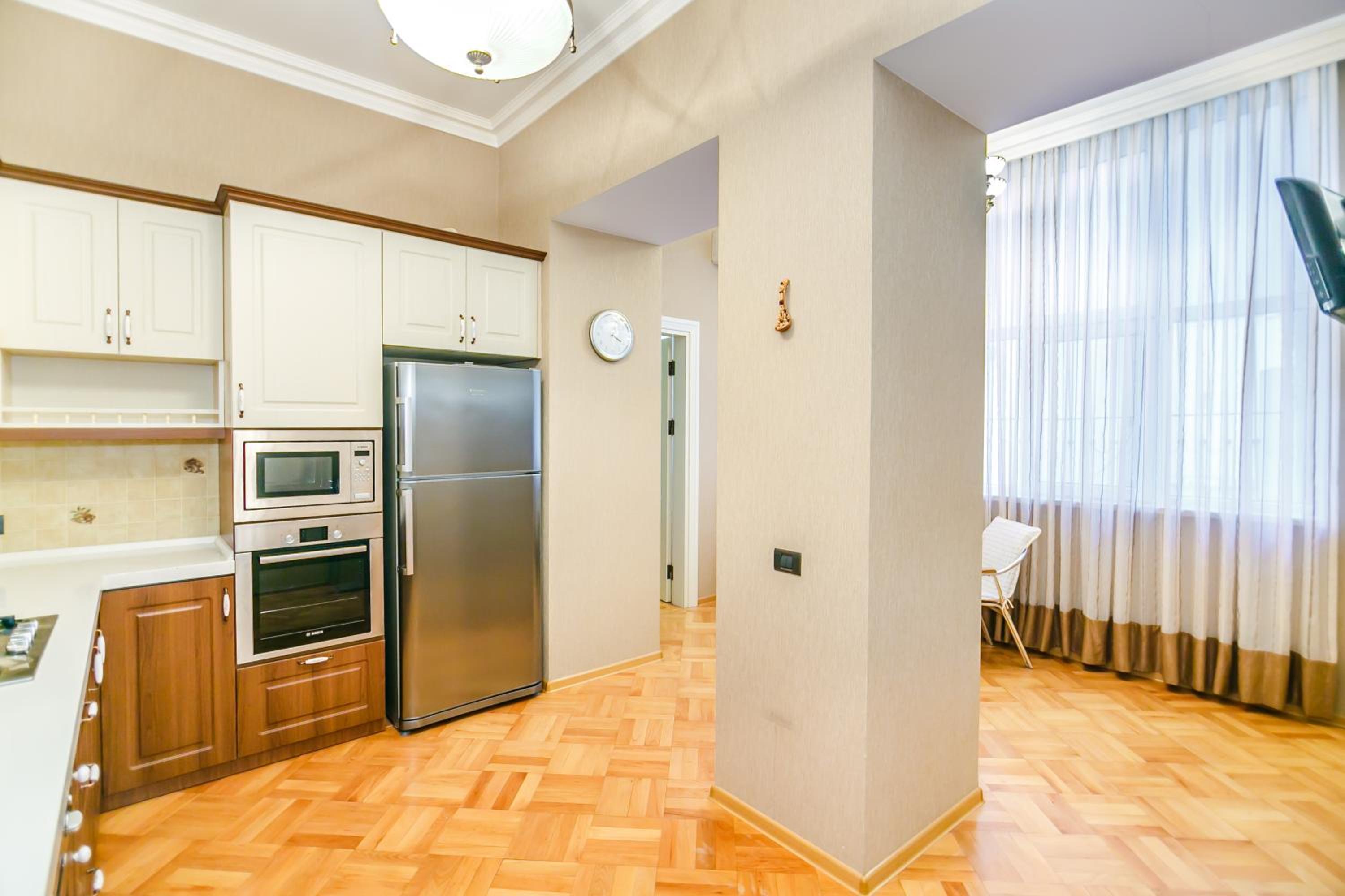 Apartment on Metro Sahil