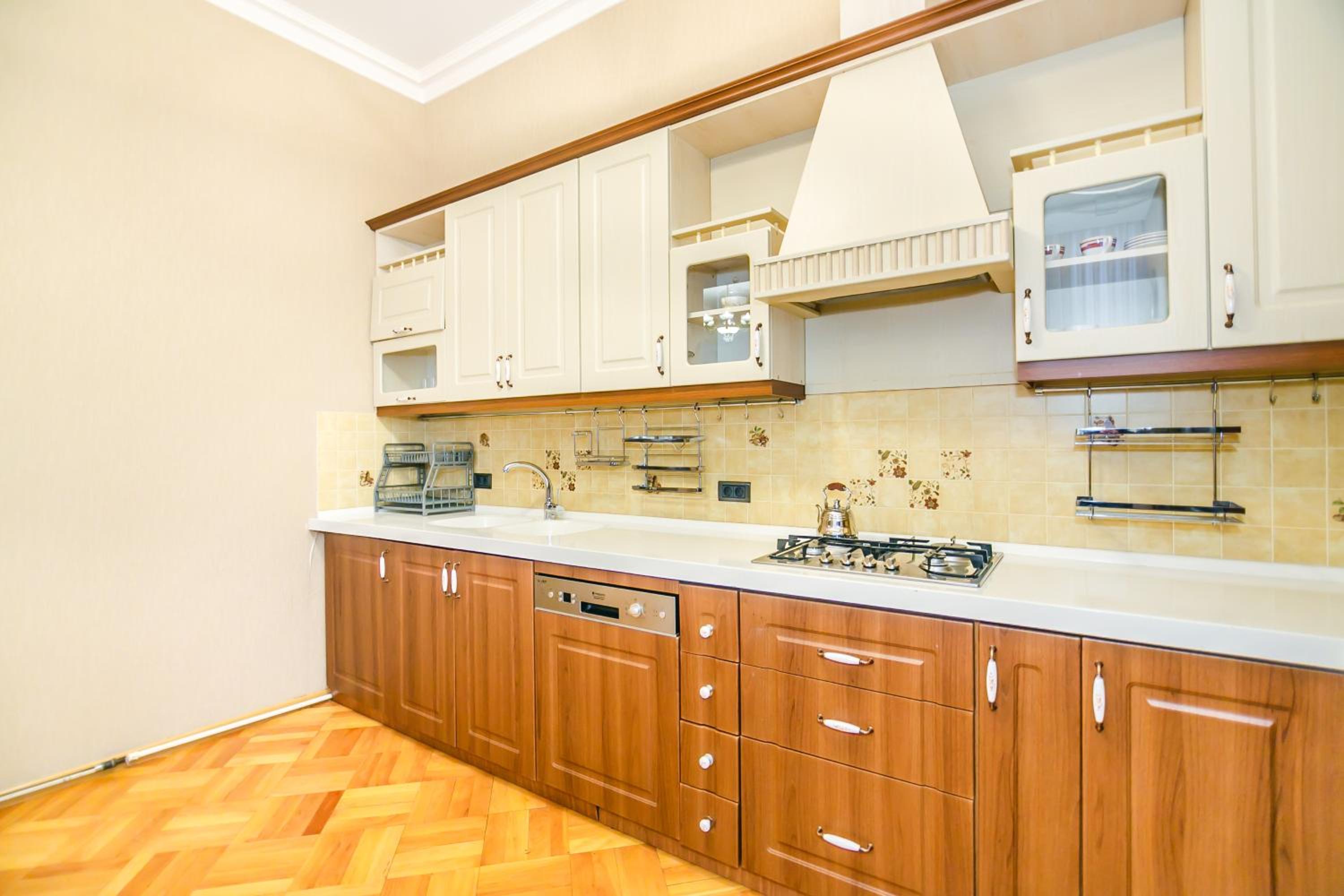 Apartment on Metro Sahil