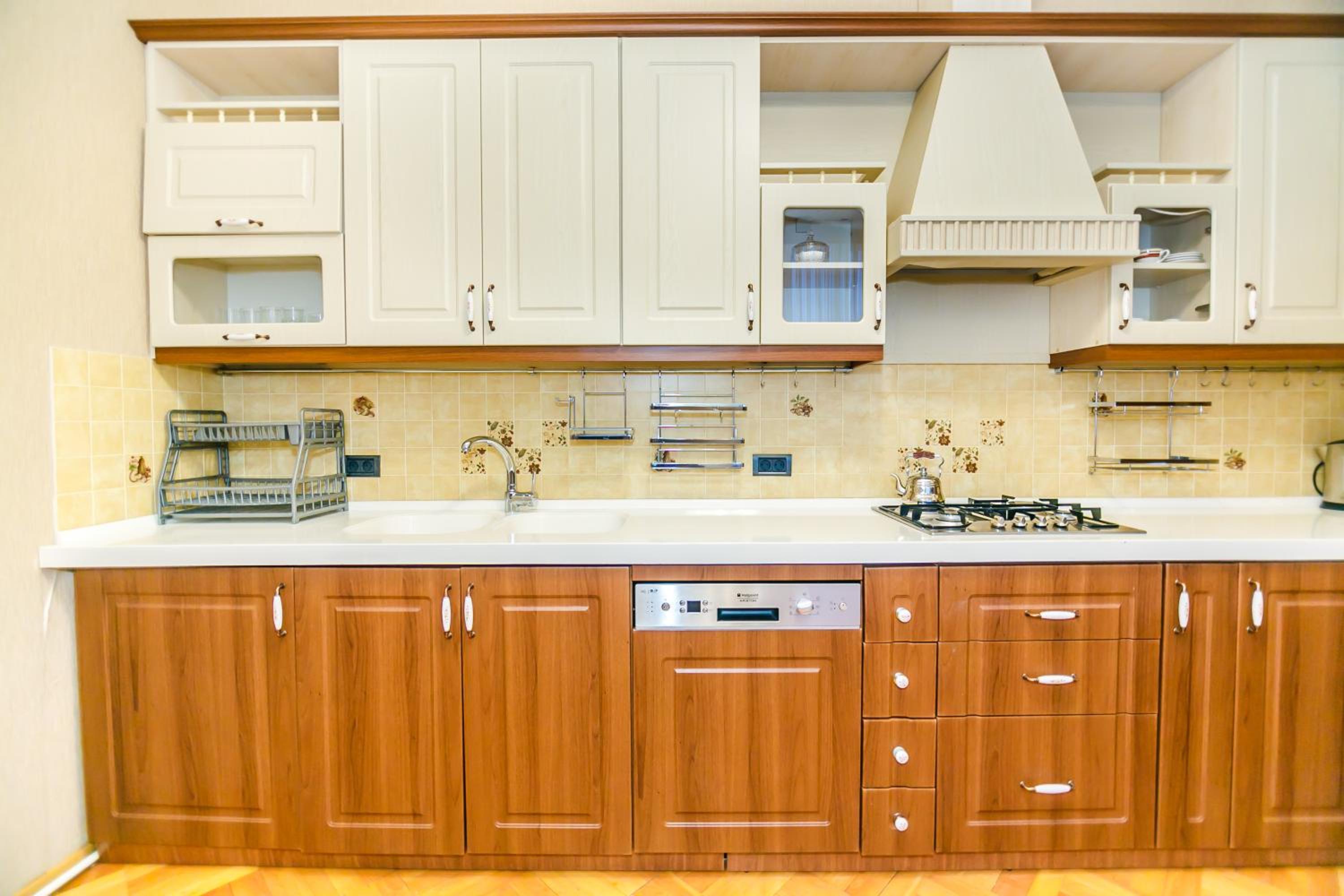 Apartment on Metro Sahil