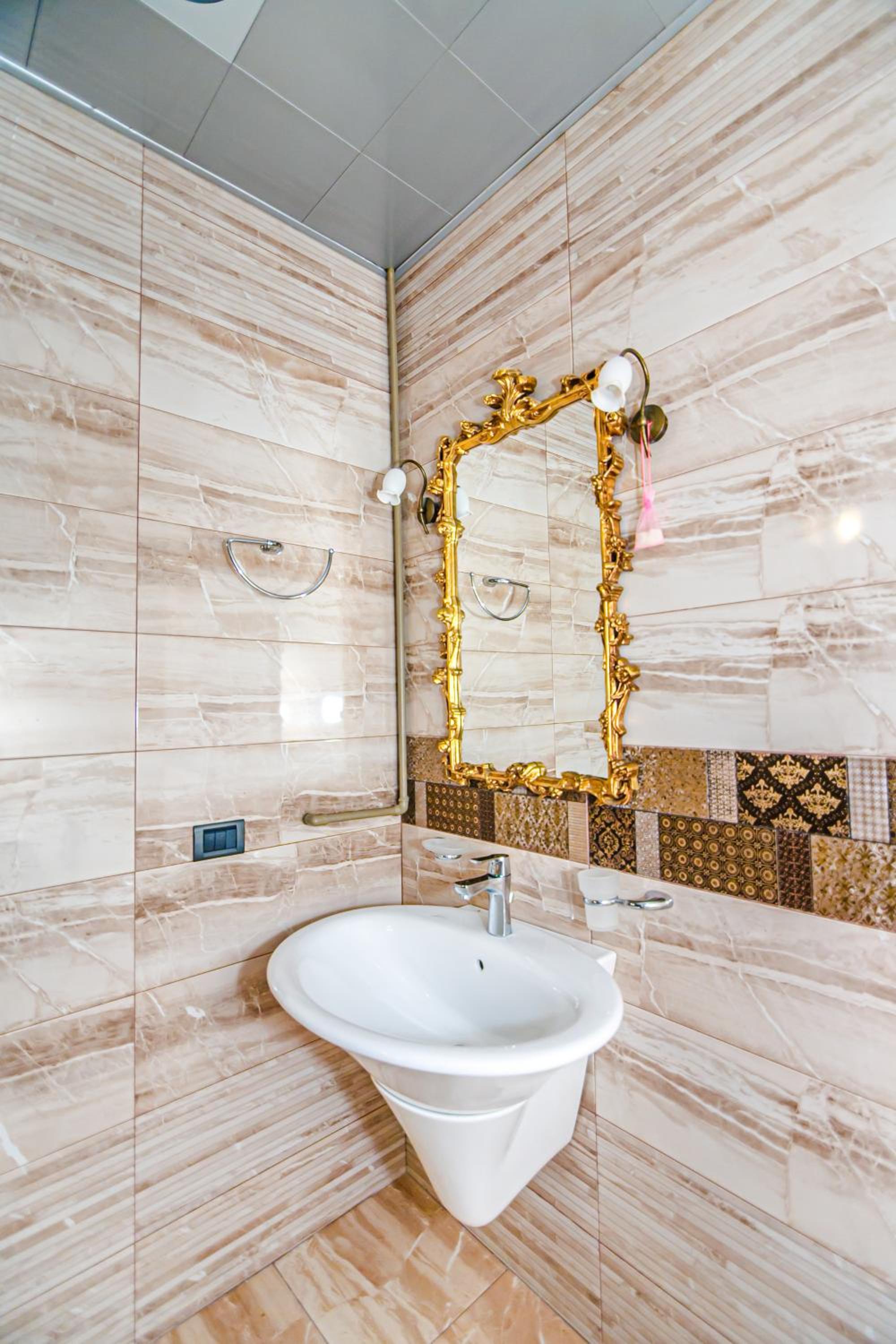 Apartment on Metro Sahil