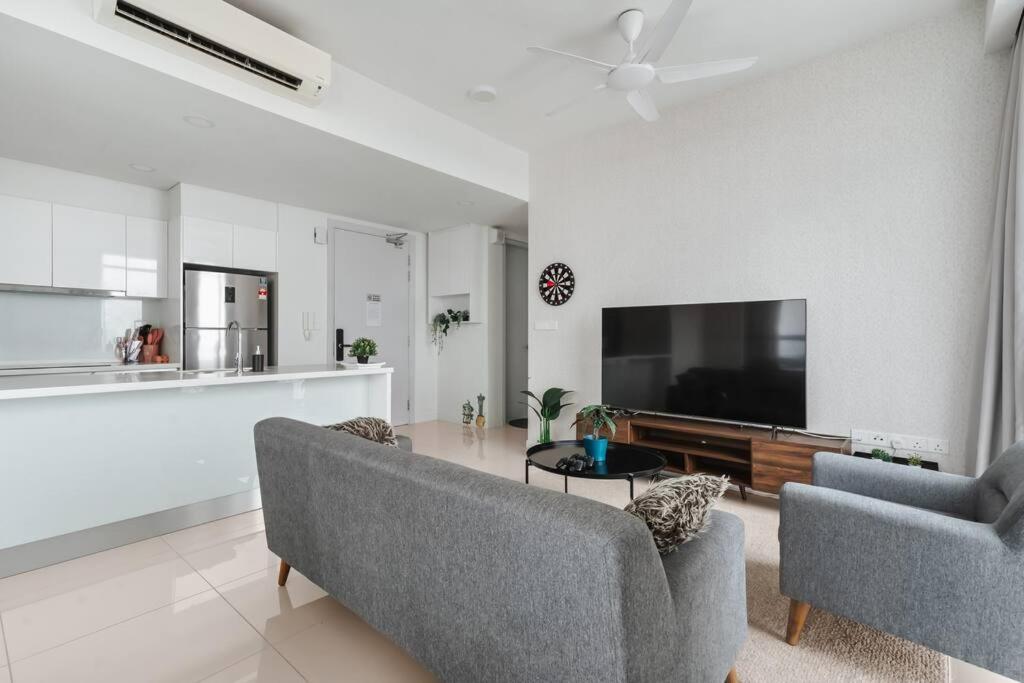 KLCC View-PS4-Netflix-Pool-8pax-KL East TheRidge