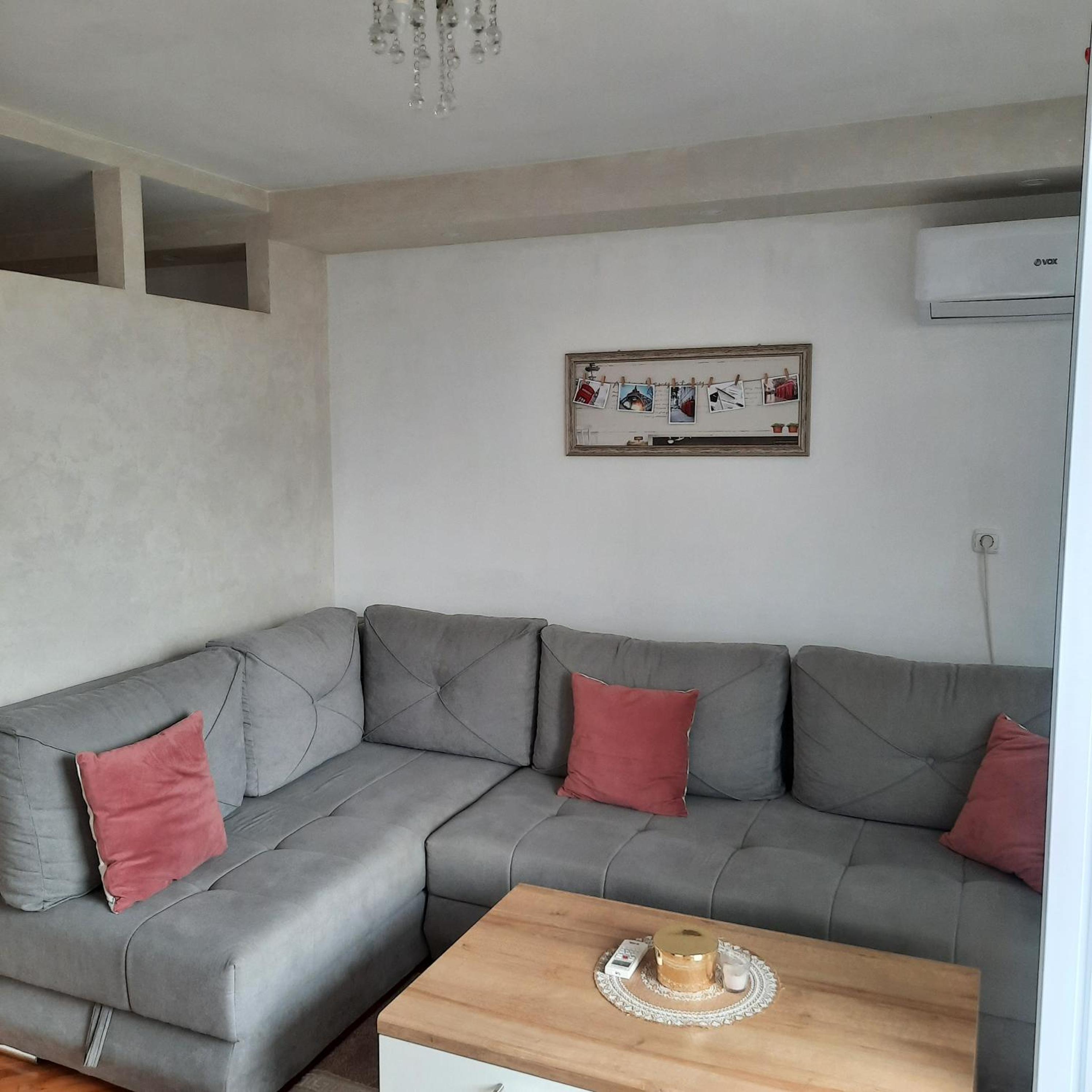 Apartman Nira