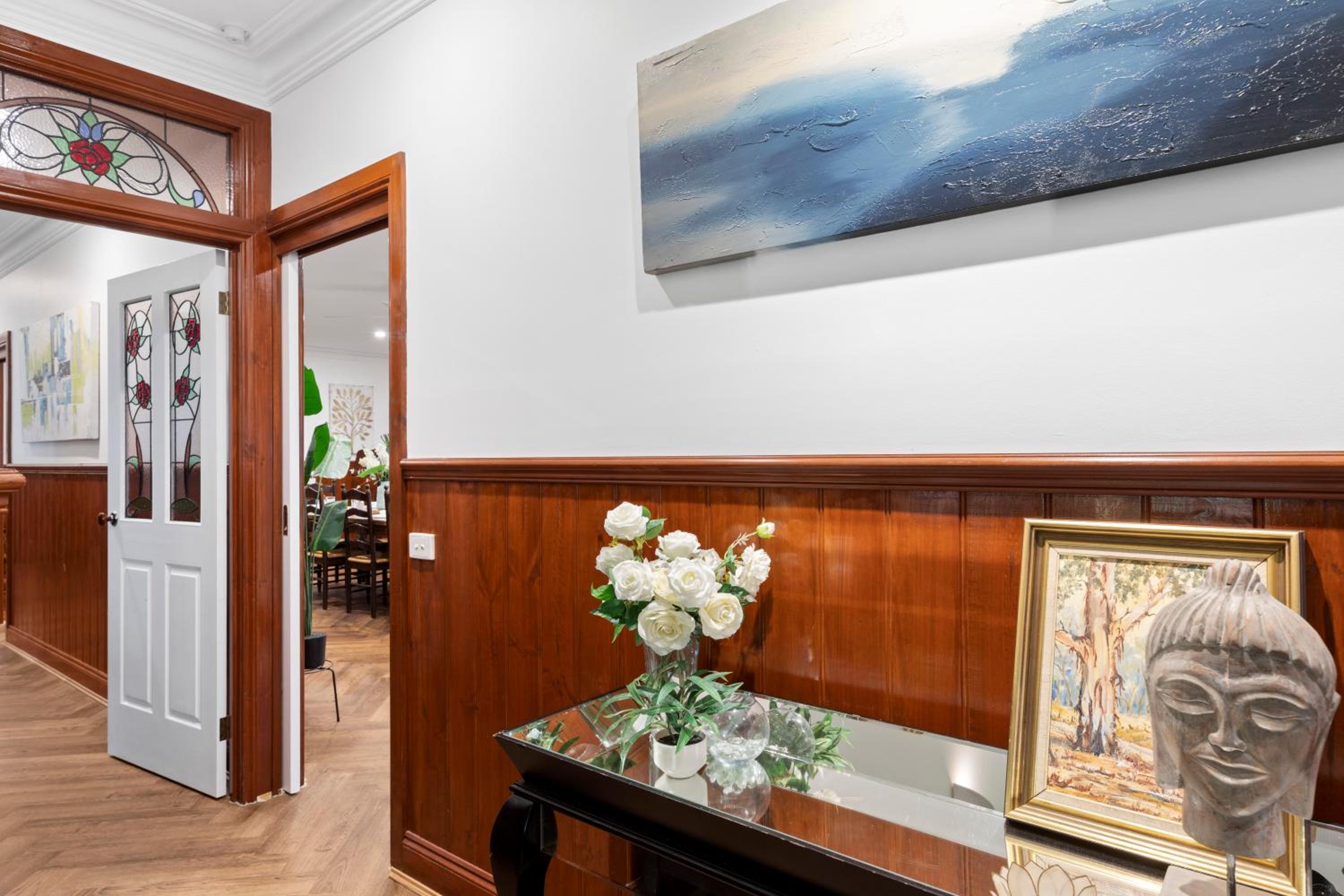 10BR Great Ocean farmstay for 20 people