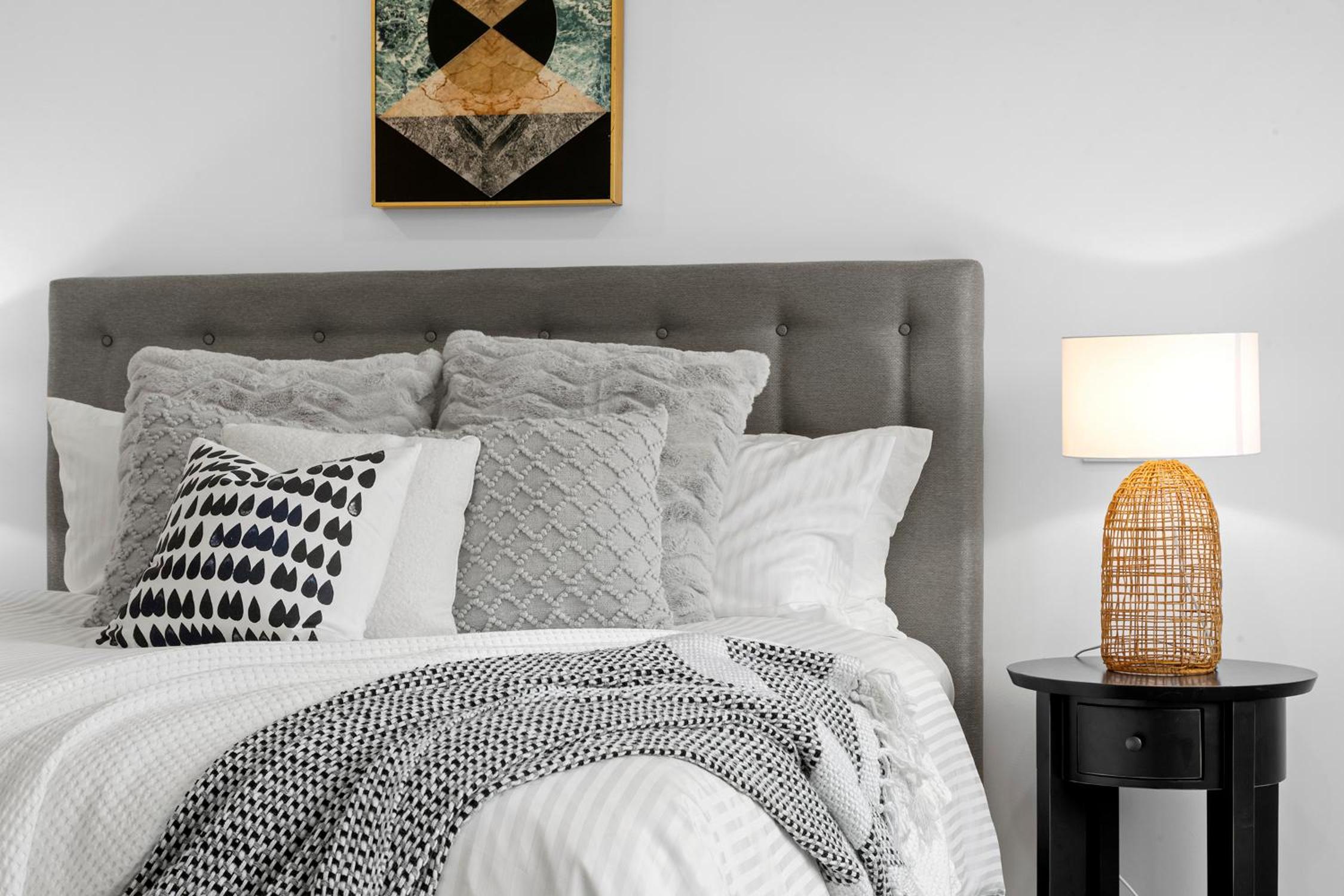 10BR Great Ocean farmstay for 20 people