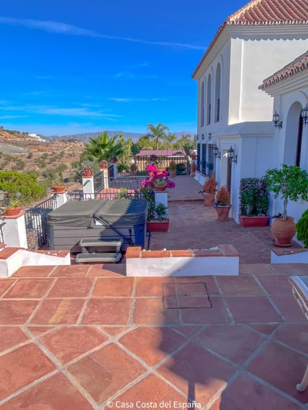 Luxurious Villa - Coín