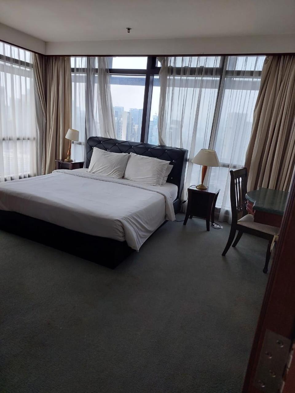 DOUBLE DELUXE APARTMENT AT BERJAYA TIMES SQUARE kL