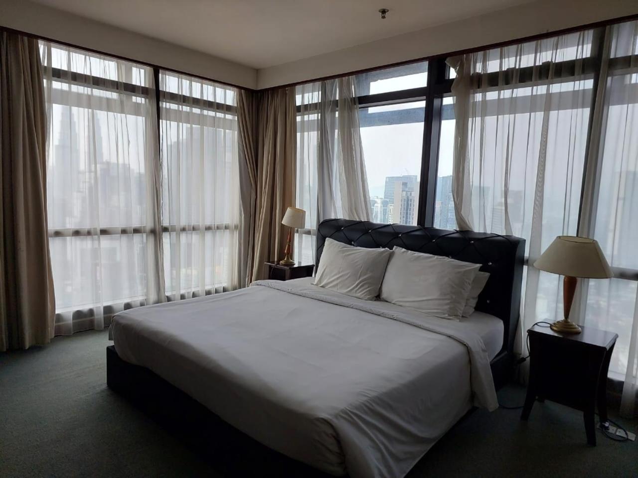 DOUBLE DELUXE APARTMENT AT BERJAYA TIMES SQUARE kL