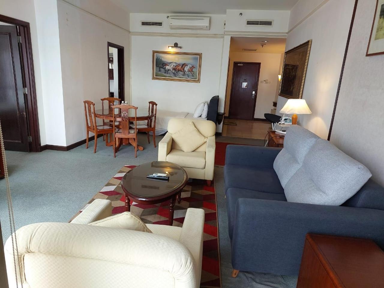 DOUBLE DELUXE APARTMENT AT BERJAYA TIMES SQUARE kL