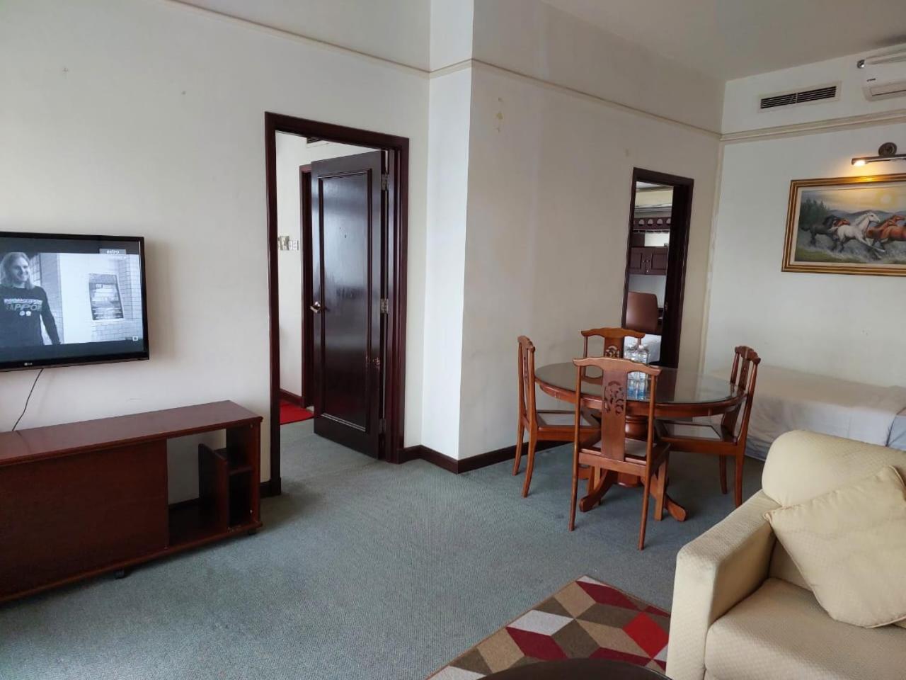 DOUBLE DELUXE APARTMENT AT BERJAYA TIMES SQUARE kL