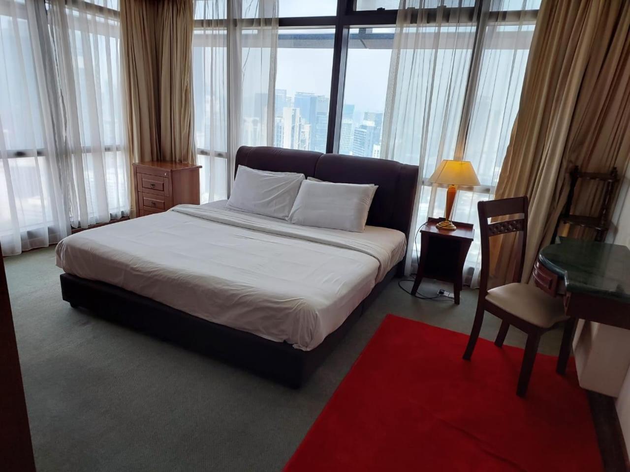 DOUBLE DELUXE APARTMENT AT BERJAYA TIMES SQUARE kL