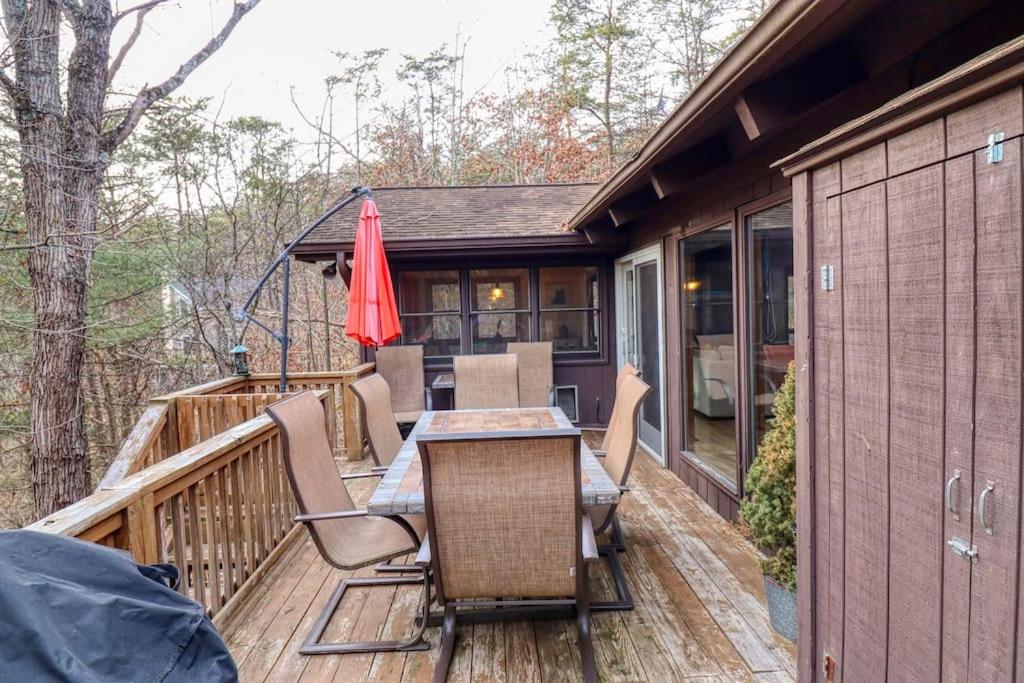 4-Bedroom+Loft-Sauna-Pool table-Bar-2 Fireplaces
