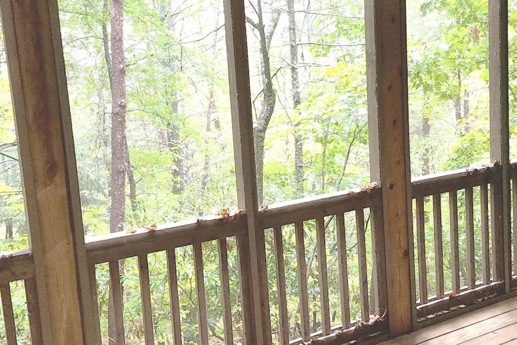 4-Bedroom+Loft-Sauna-Pool table-Bar-2 Fireplaces