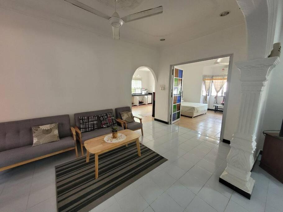 Homestay Melor Serendah
