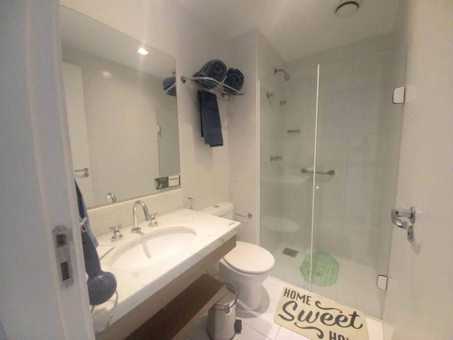 Lindo Flat na Barra da Tijuca próximo a shopping e praias