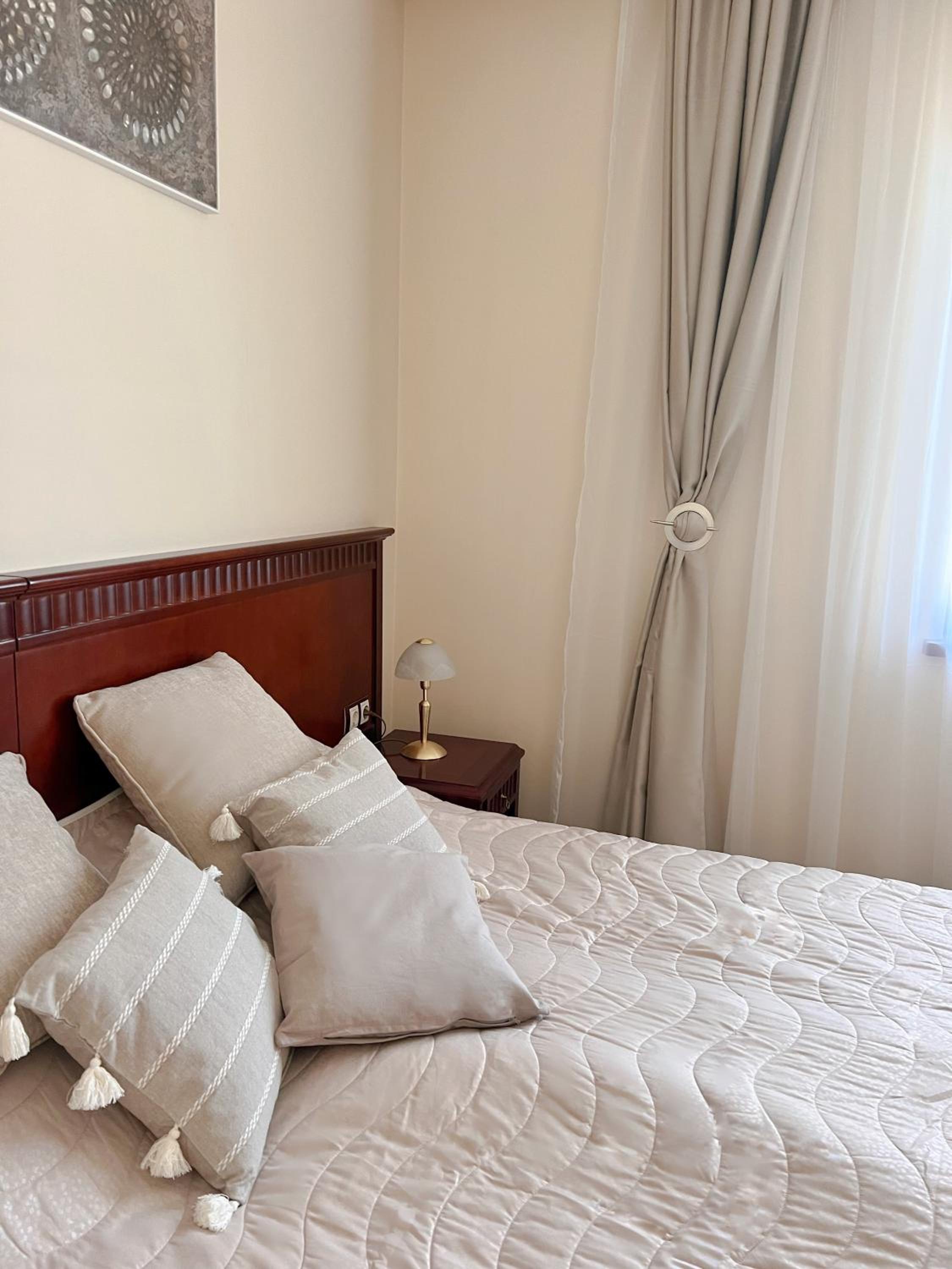 Bansko Vacations - Next to the Ski Lift Downtown Bansko - Property Image 2