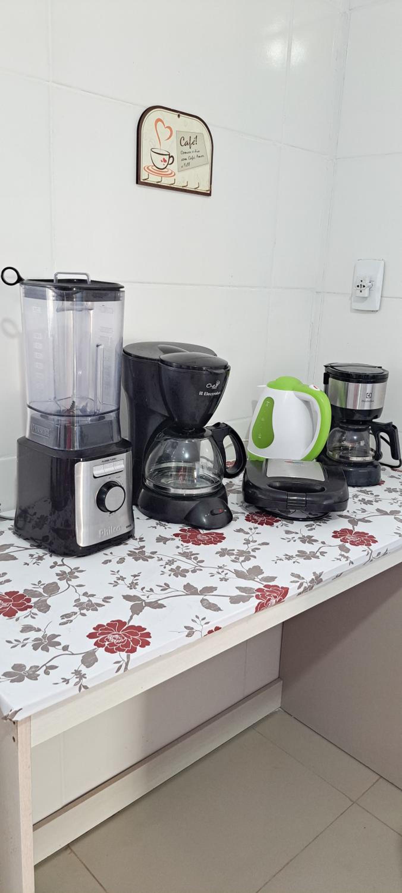 Camelo locação de Suítes Individuais Pousada com Cozinha e Sala Compartilhada