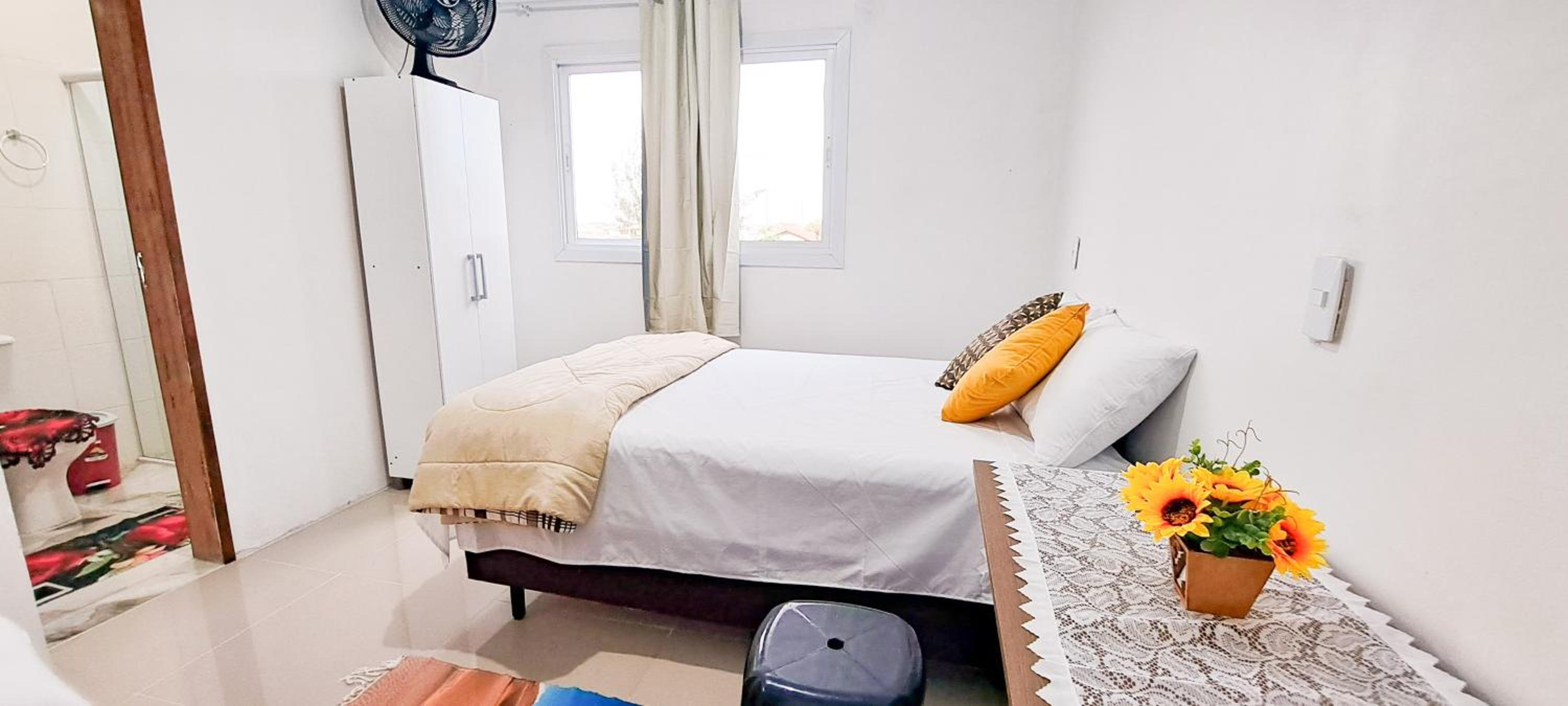 Camelo locação de Suítes Individuais Pousada com Cozinha e Sala Compartilhada