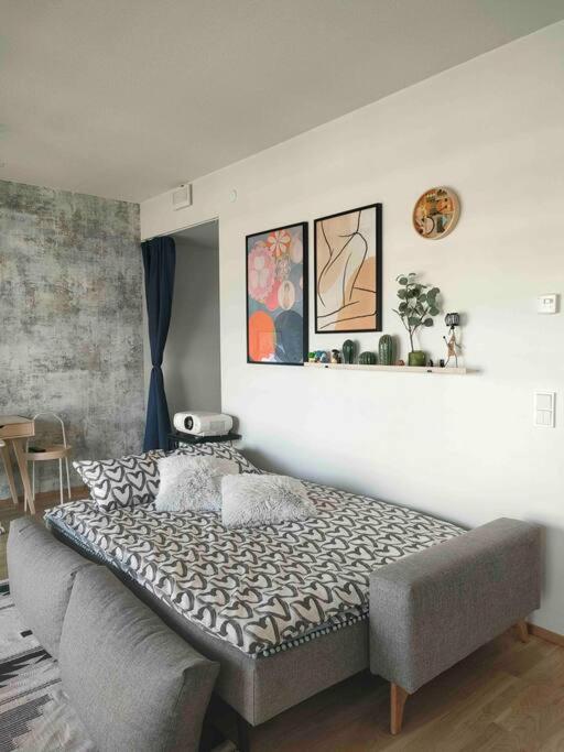 Modern condo built-in Mall of Tripla view 5