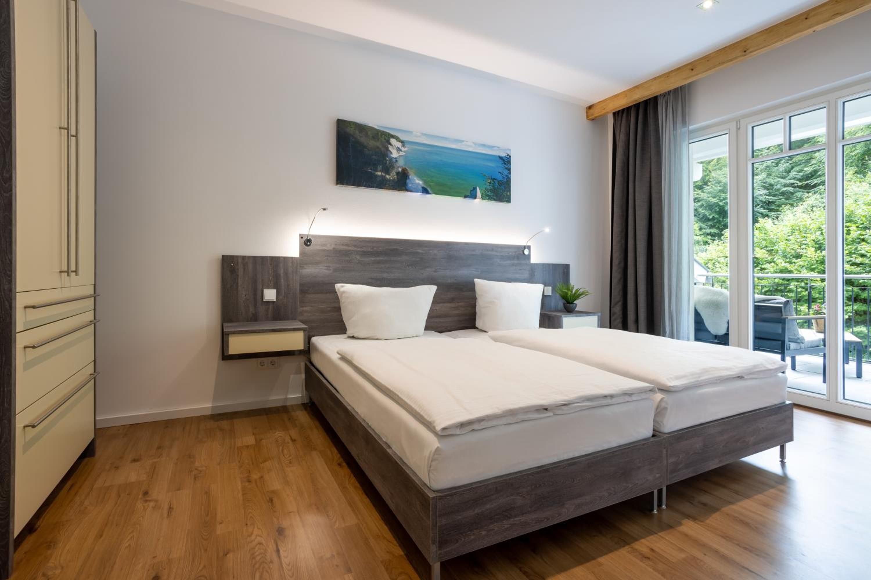 Villa Beatrice - WE 13 mit eigener Sauna, 2 Dachterrassen, kleiner Meerblick