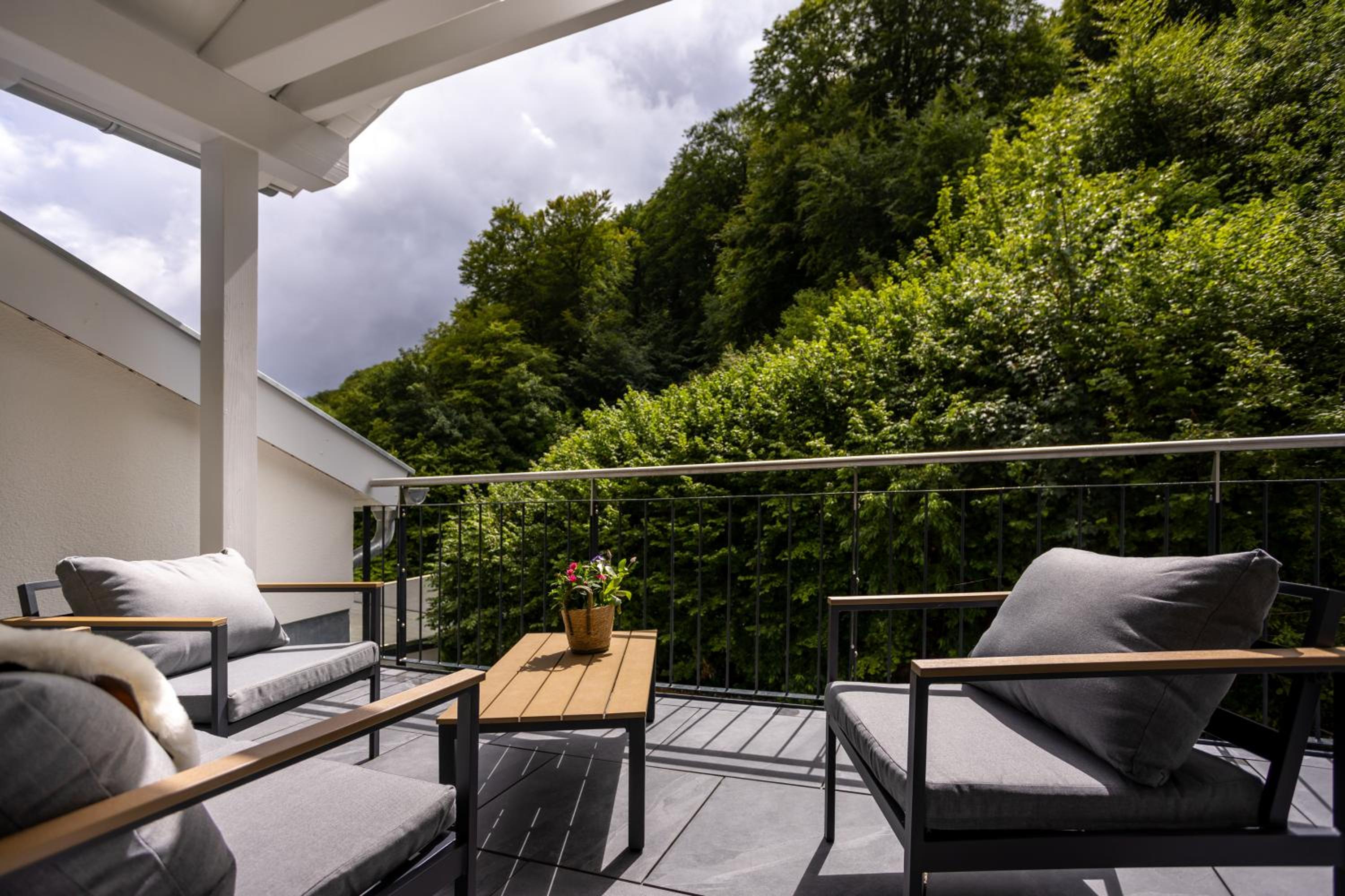 Villa Beatrice - WE 13 mit eigener Sauna, 2 Dachterrassen, kleiner Meerblick