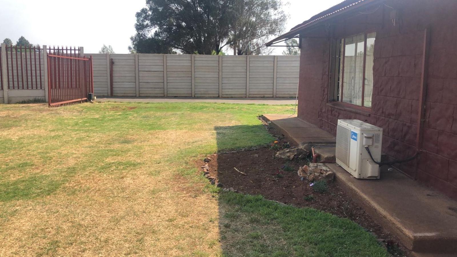 Home Way Studio Sleeps 2 with Garden