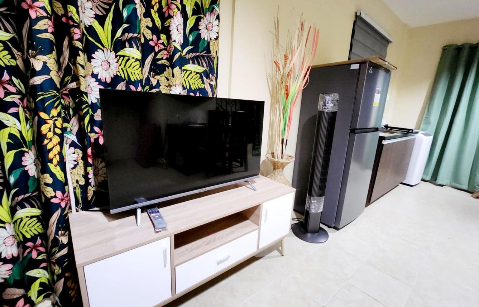 Unit 1O1 Nottingham Villas view 2