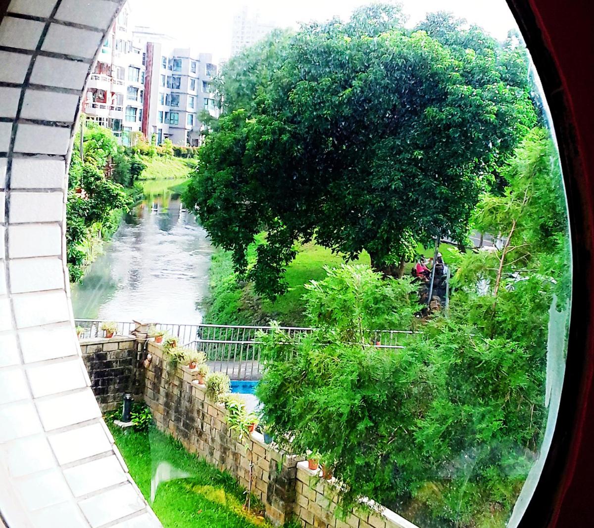 No 5 Park Homestay view 2