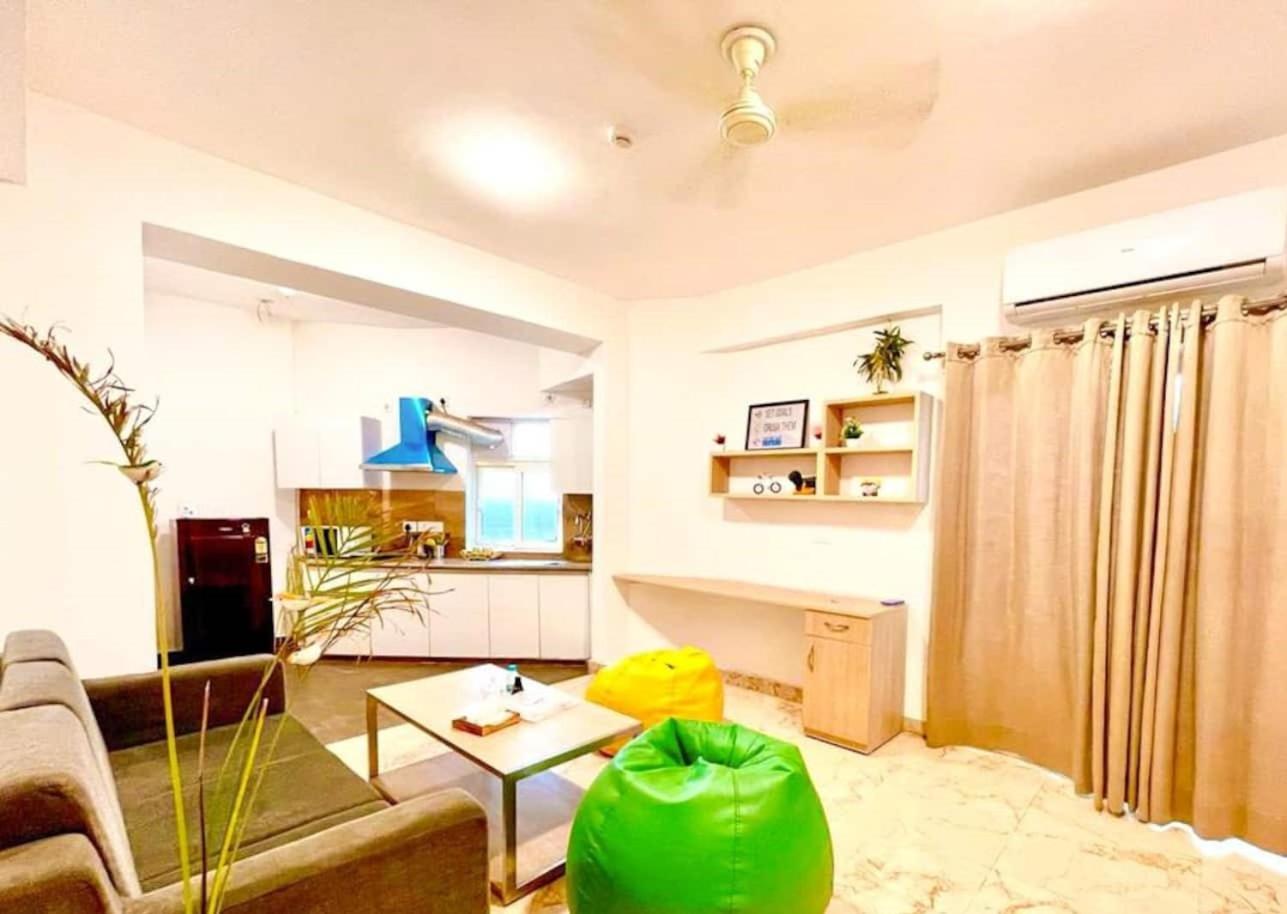 LimitLessTrip com- Comfortable Stay in Big 1 BHK at sector 168 #Advent #JP Hospital #Expo #Felix Hospital view 4