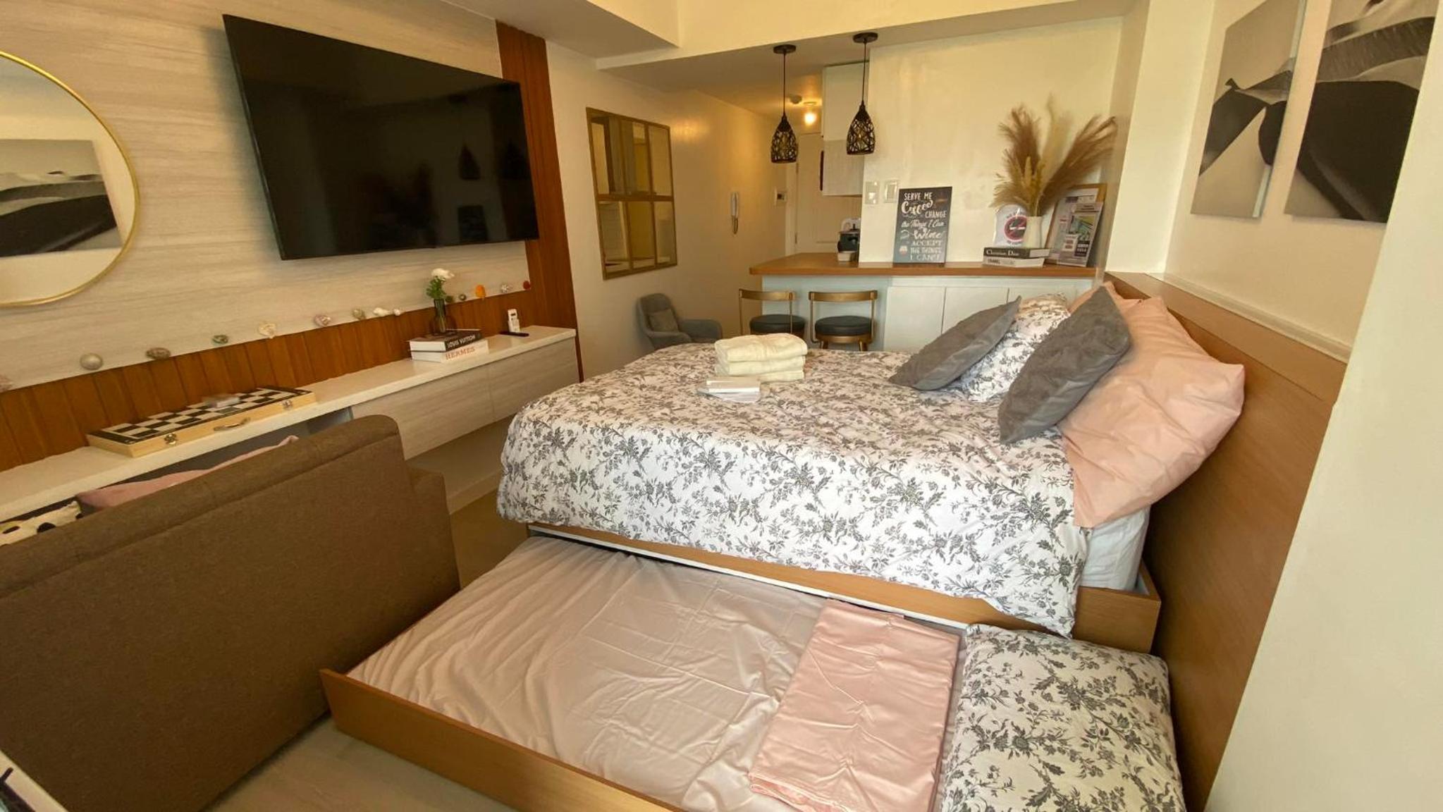 LeisureStay Studio - Azure North by THE BALI CORNER AT AZURE NORTH, Wave Pool and Man-made beach view